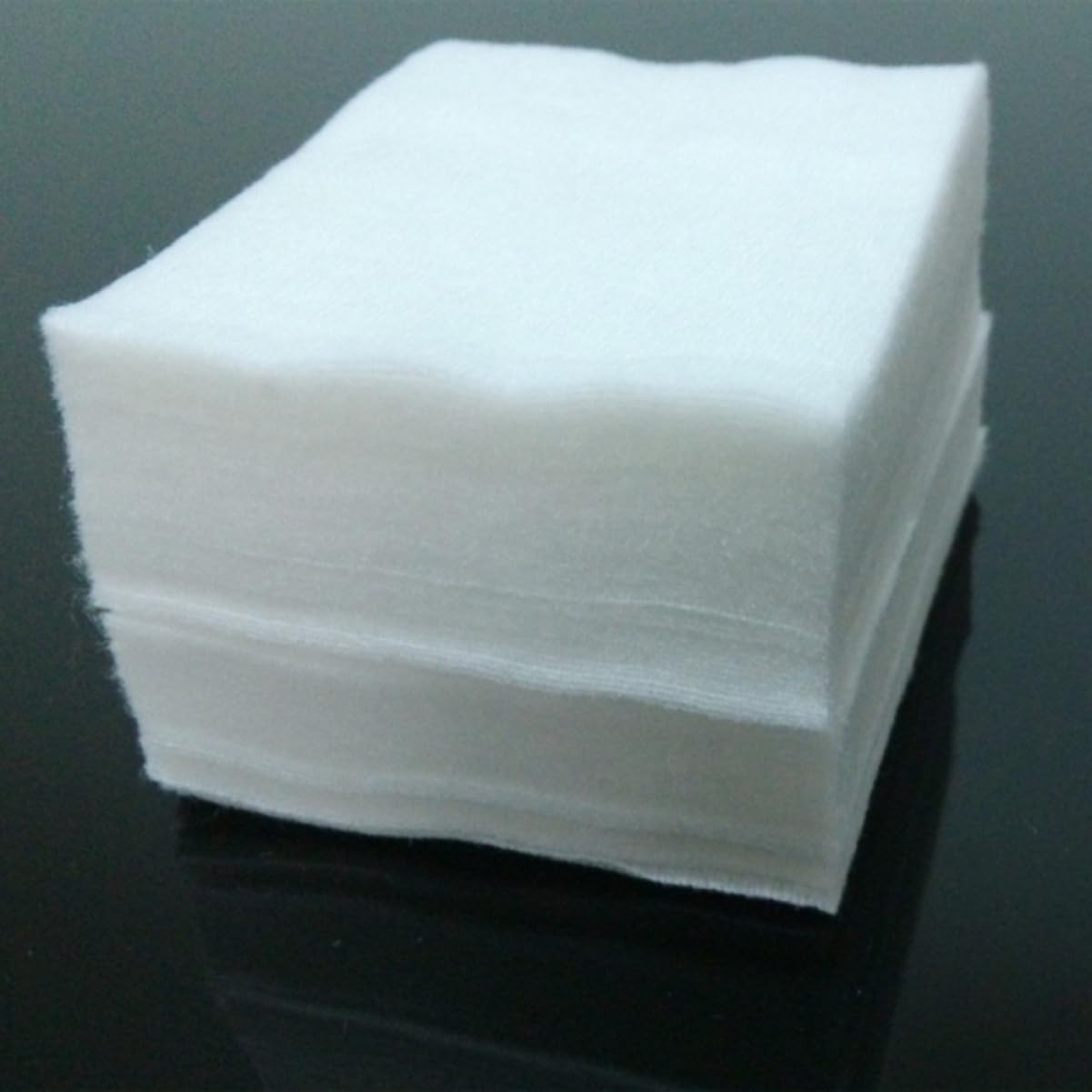 Healvian 400 Pack of Makeup Cotton Pads Australian Cotton Non-Woven Fabric Gentle on for Home Salon Use image number 5