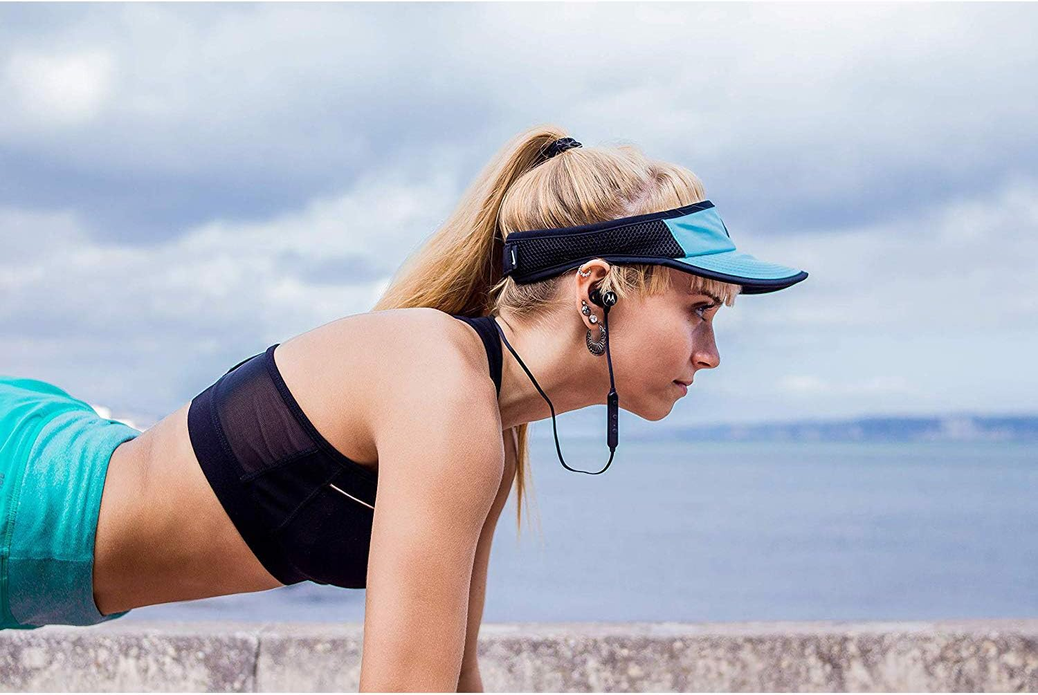 Inear Wireless Motorola Verveloop 200 Wireless in Ear Headset, Black, (VERVELOOP 200) image number 6