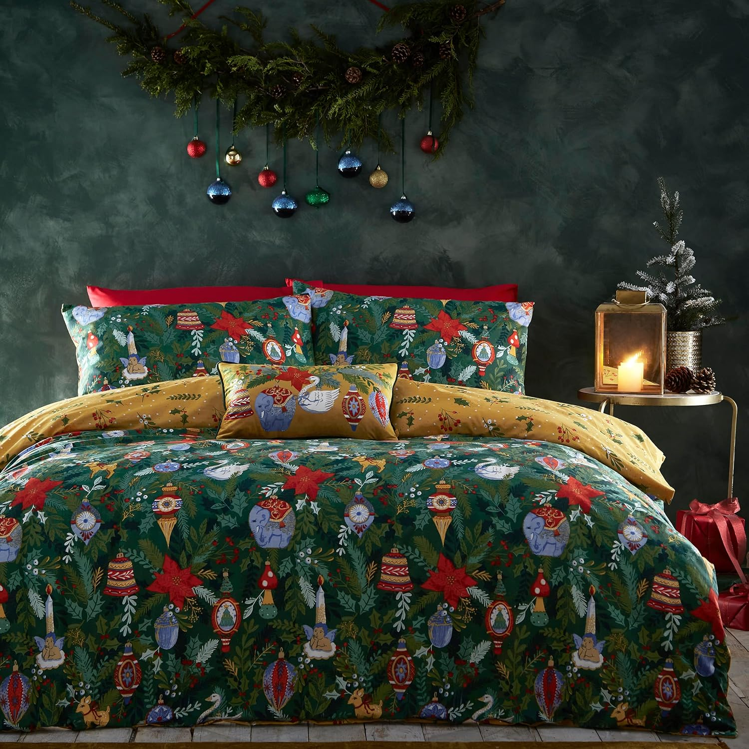 Furn Deck the Halls Christmas Duvet Cover Set - Festive Bedding Holiday D&eacute;cor (Green - Double) image number 3