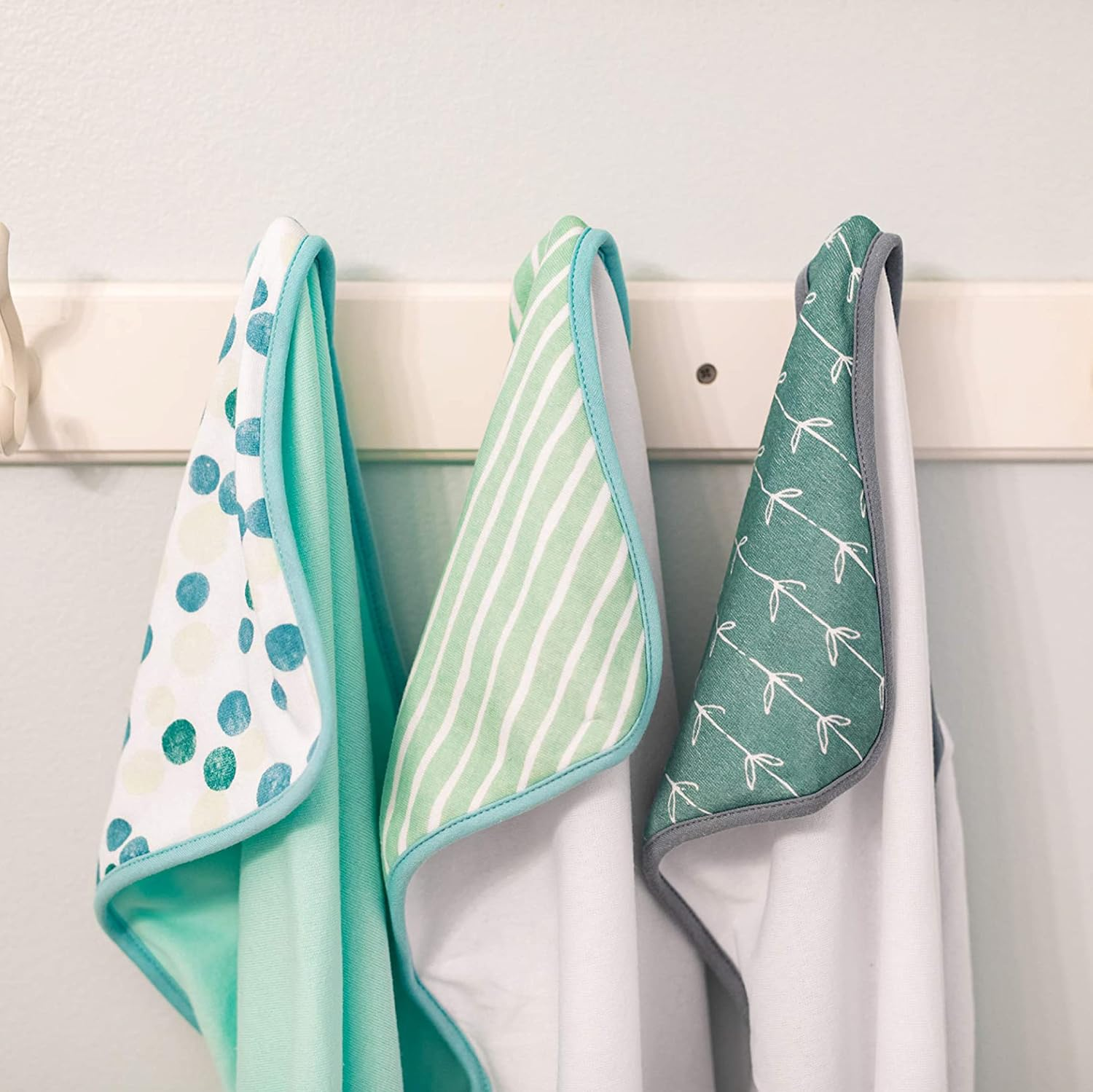 Spasilk Hooded Towel Set for Newborn Boys and Girls, Soft Terry Towel Set, Pack of 3, Green Dots image number 5