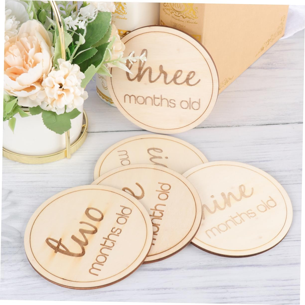 VANZACK 12Pcs Milestone Cards Set round Monthly Number Cards for Newborn Photography to Celebrate Growth and Birthdays Adorable Design