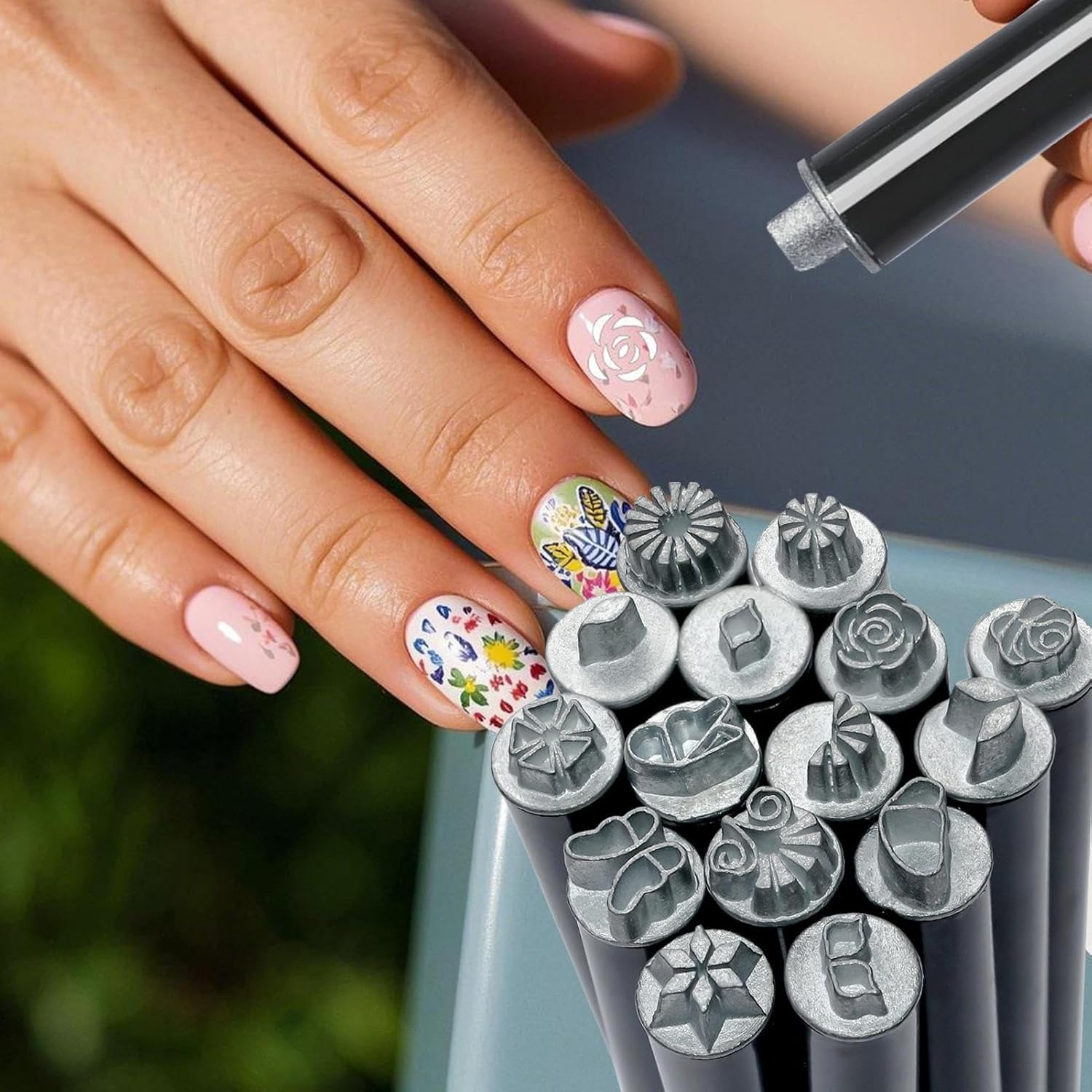 Djowyh Nail Stamp, 15 Piece Nail Pen Set, Pattern Set with Various Designs, Manicure Accessories for Women and Girls image number 4