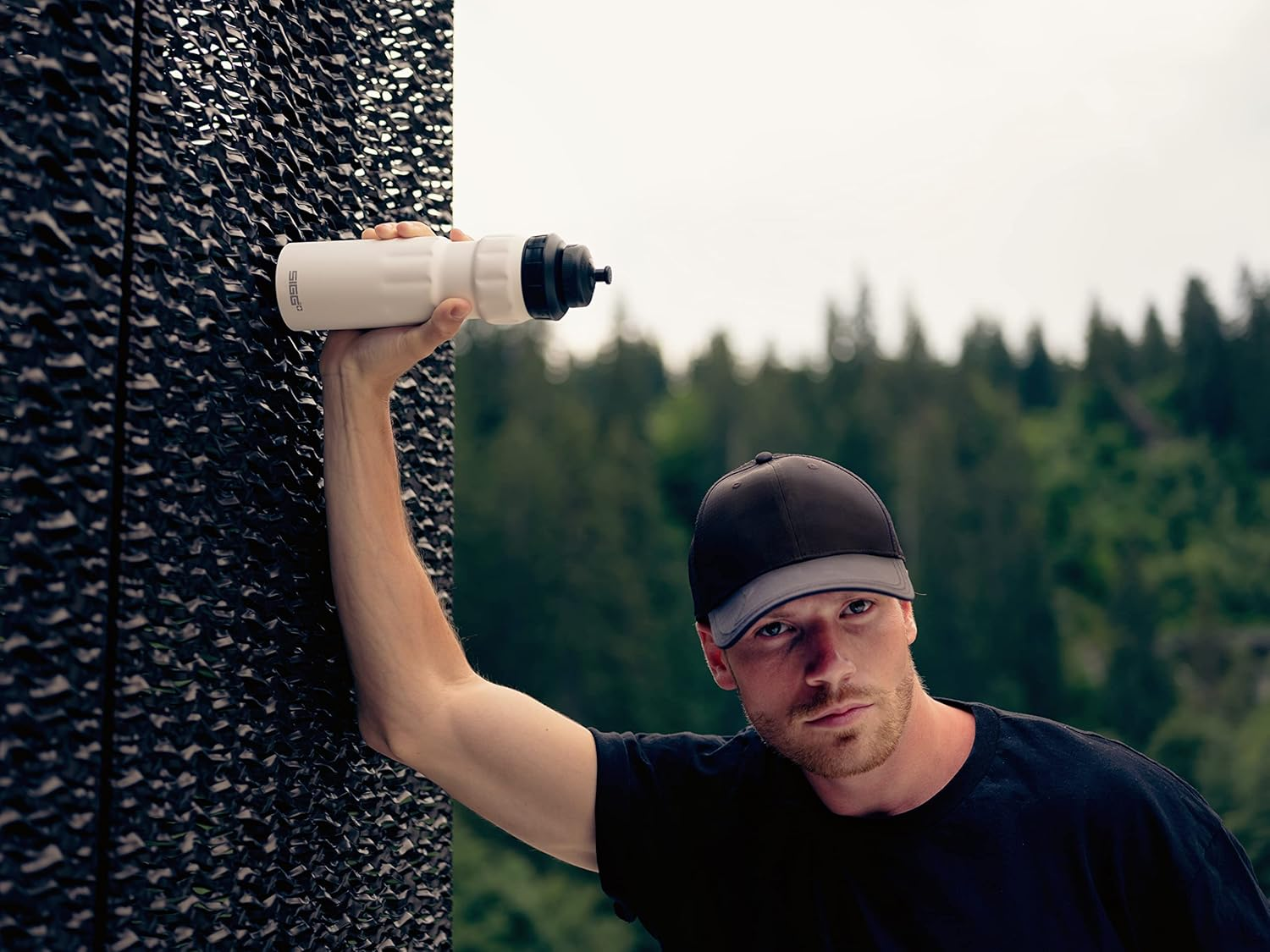 SIGG - WMB Sports Water Bottle - Made in Switzerland - with 3-Stage Sport Cap - Lightweight Metal - Gym, Biking - 25 Oz - White image number 2