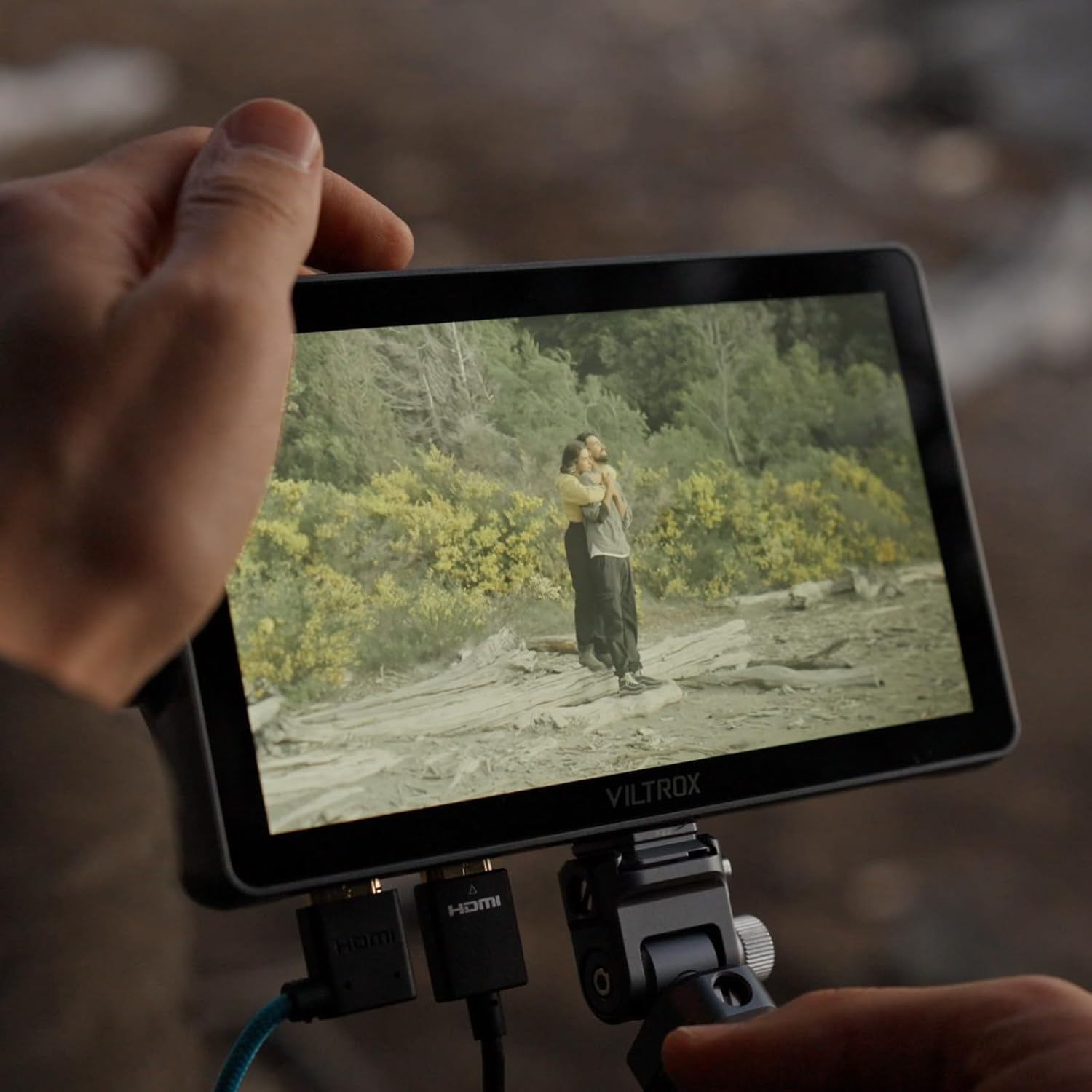 VILTROX DC-A1 with Battery Kit,7" 2800Nit Ultra-Bright Touchscreen Camera Field Monitor, 4K HDMI Input/Output, 1920X1080 FHD, DSLR External Monitor with Cooling Fan, Sunshade Hood,3D LUT image number 6