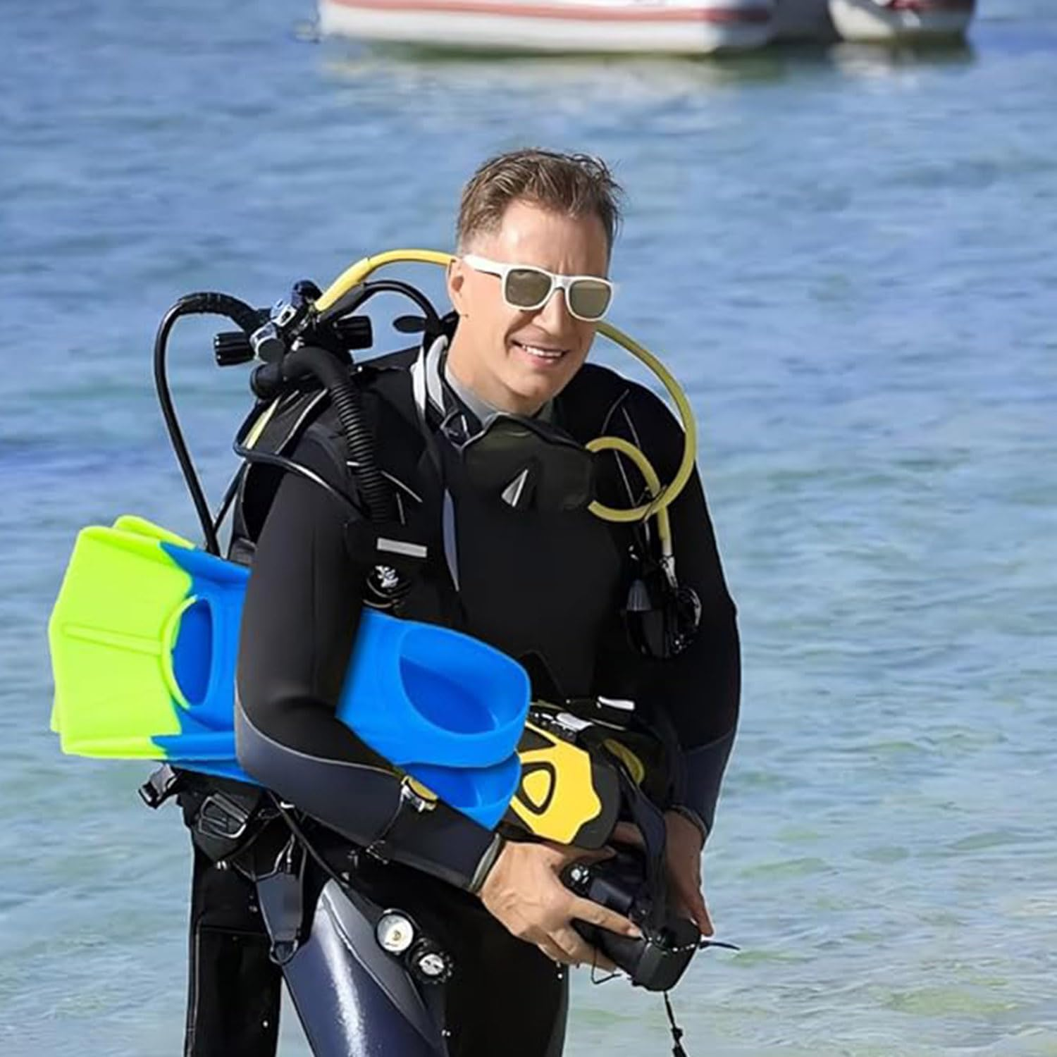 Swimming Flippers - Short Blade Training Fins for Snorkeling, Diving, and Pool Activities - Two Tone Trendy Design for Travel - Men, Women, and Kids with Travel Mesh Bag image number 1