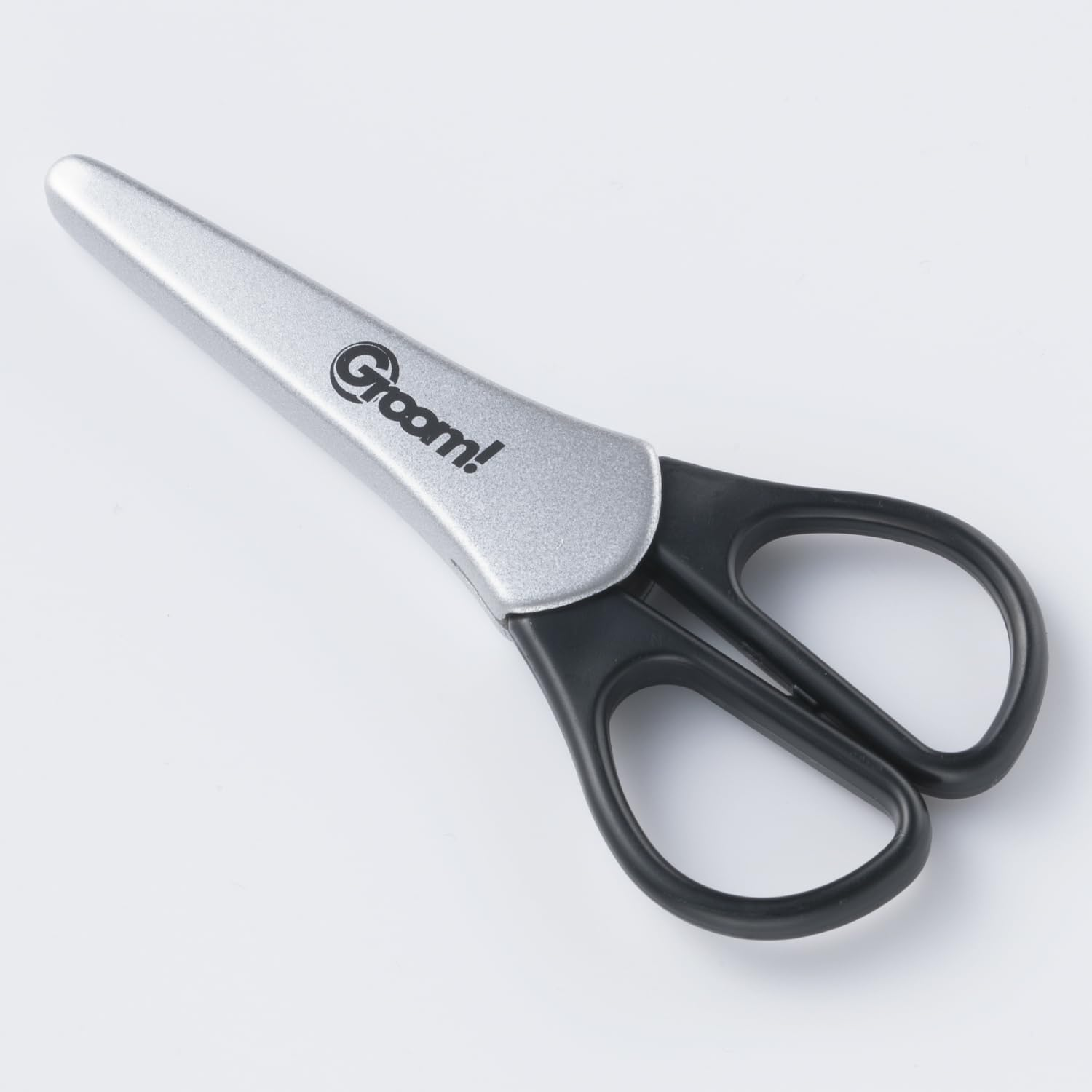 Kai KAI Groom! Fashionable Scissors Curved Blade with Cap Eyebrow Scissors Made in Japan HC1196 image number 1