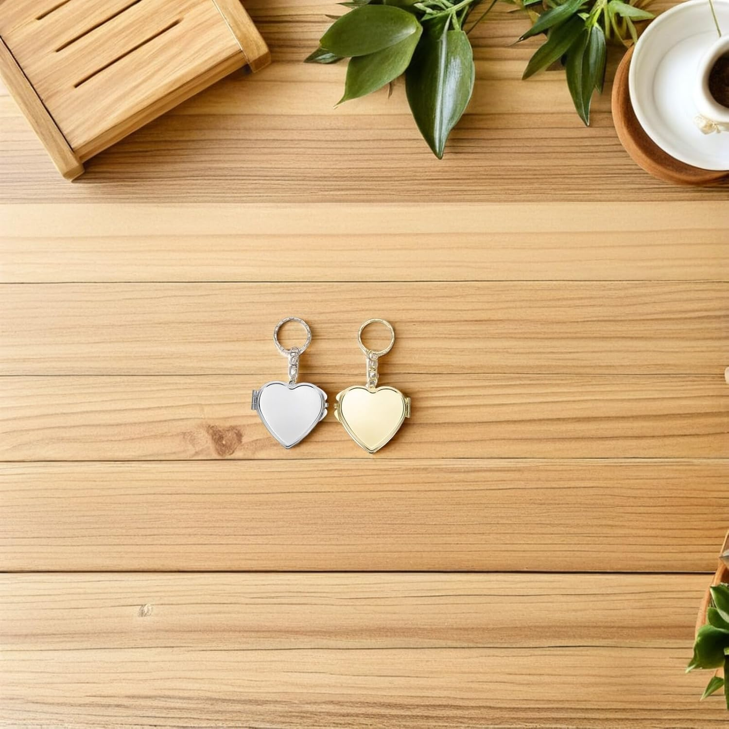 FESTFENDS 2Pcs Mini Heart-Shaped Double-Sided Folding Metal Keychain Mirror, Portable Pocket Makeup Compact for Travel and Teen Vanity Accessories image number 1