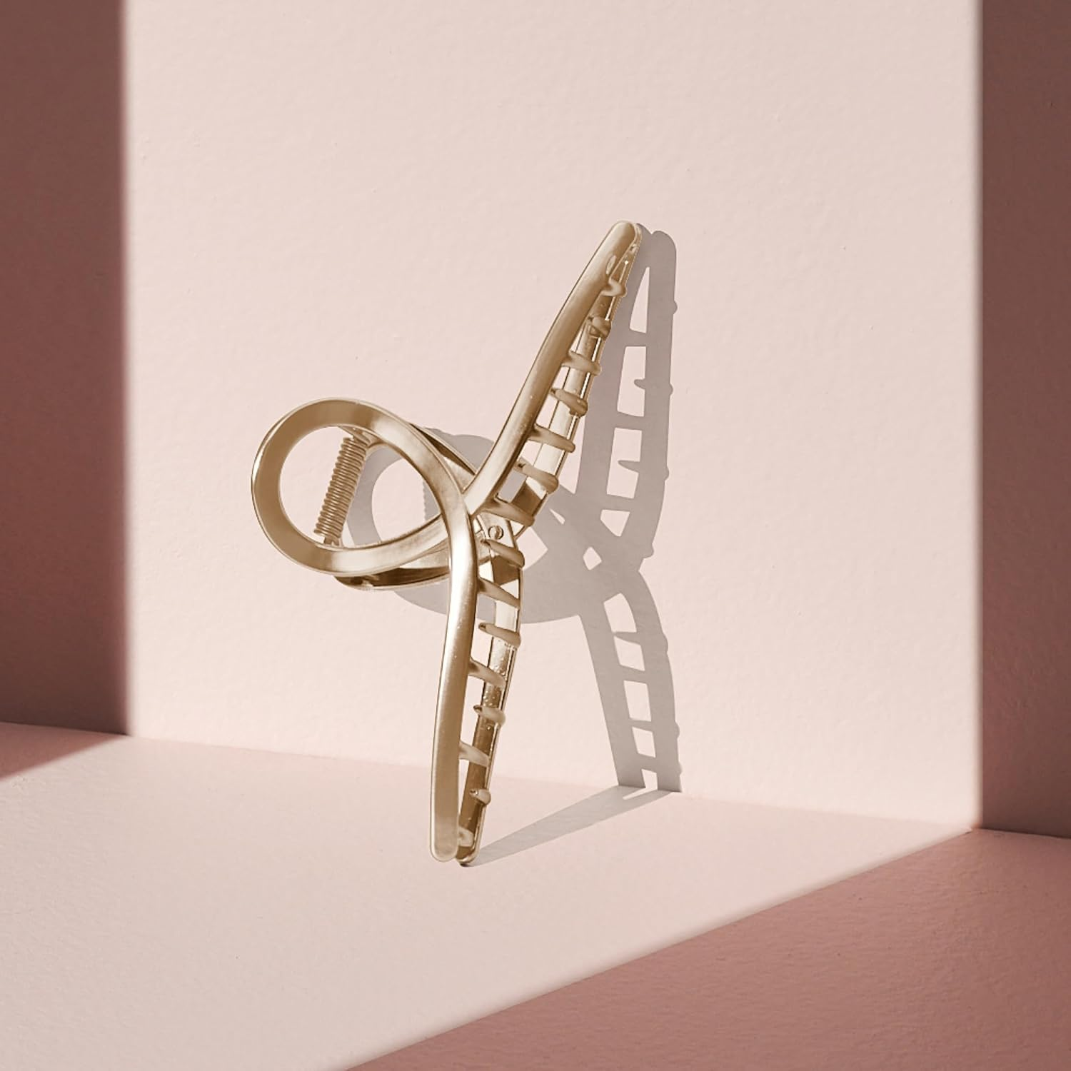 The Hair Edit French Twist Claw Clip - Gold Metal Loop Jaw Clip image number 3