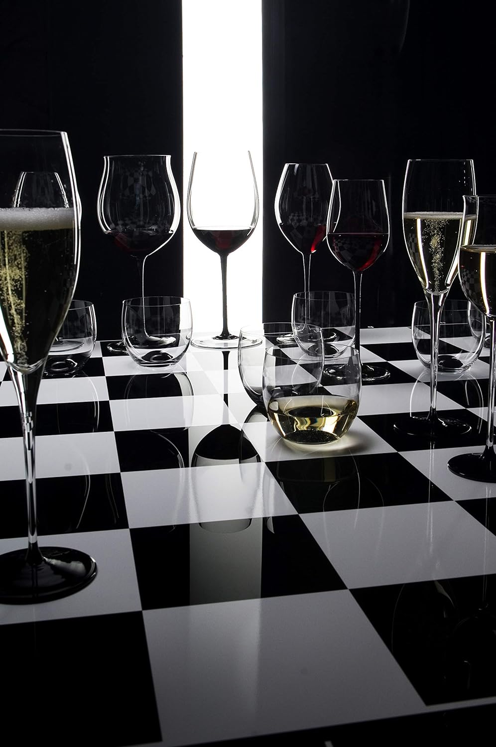 Riedel Sommeliers Black Tie Burgundy Grand Cru Glass image number 2