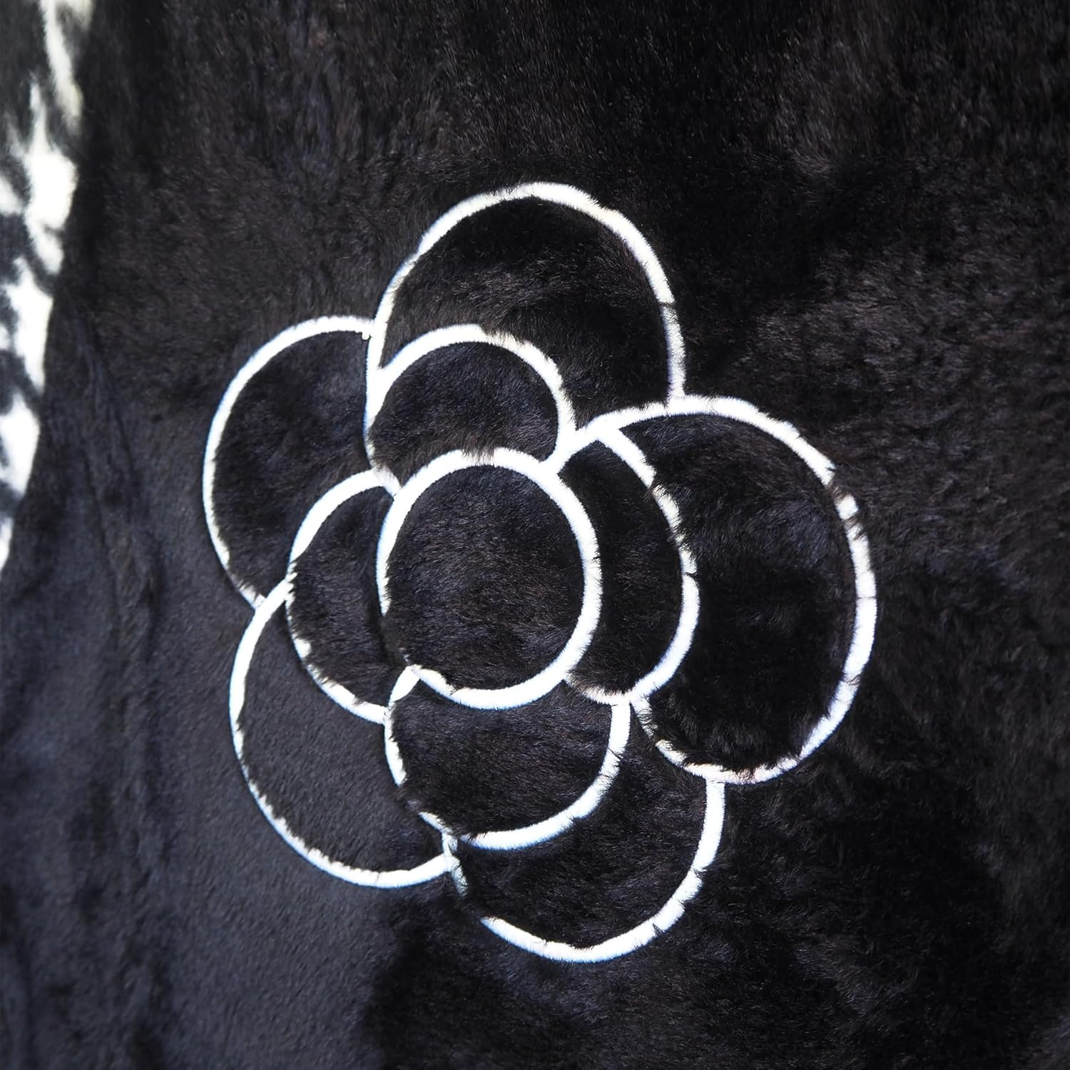 Car Front Seat Covers Protectors 2Pcs Seat Cushion Mat, Universal Fit, Anti-Slip Soft Padded Car Interior Covers for Automotive, SUV, Truck, and Van image number 1