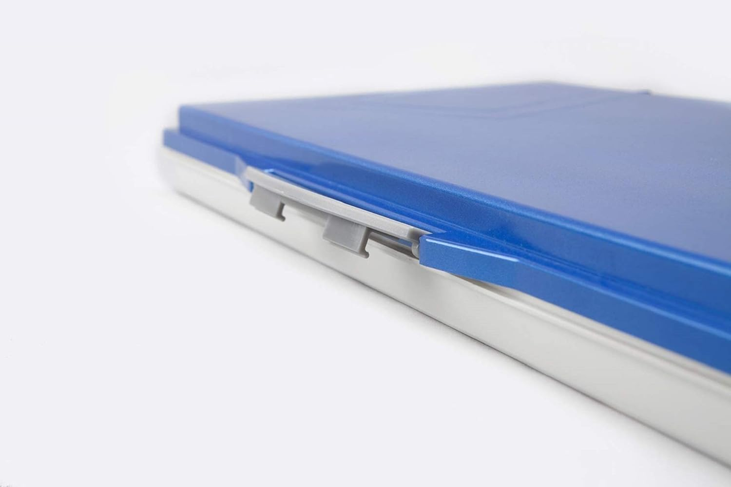 Martin Universal Design 92-WP3024B Mijello Airtight Leak Proof Fusian Watercolor 24-Well Palette Blue Case