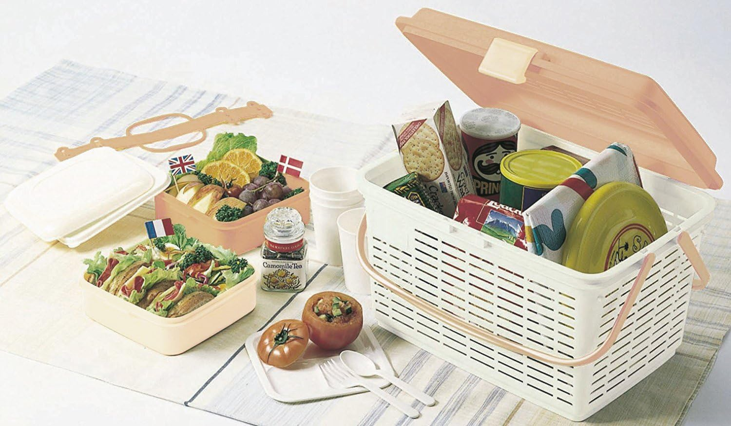 Sankoplastic Picnic Basket RB-66 Earth Beige 117281 Approx. Width 15.9 X Depth 11.9 X Height 10.3 Inches (40.3 X 30.3 X 26.1 Cm) image number 2