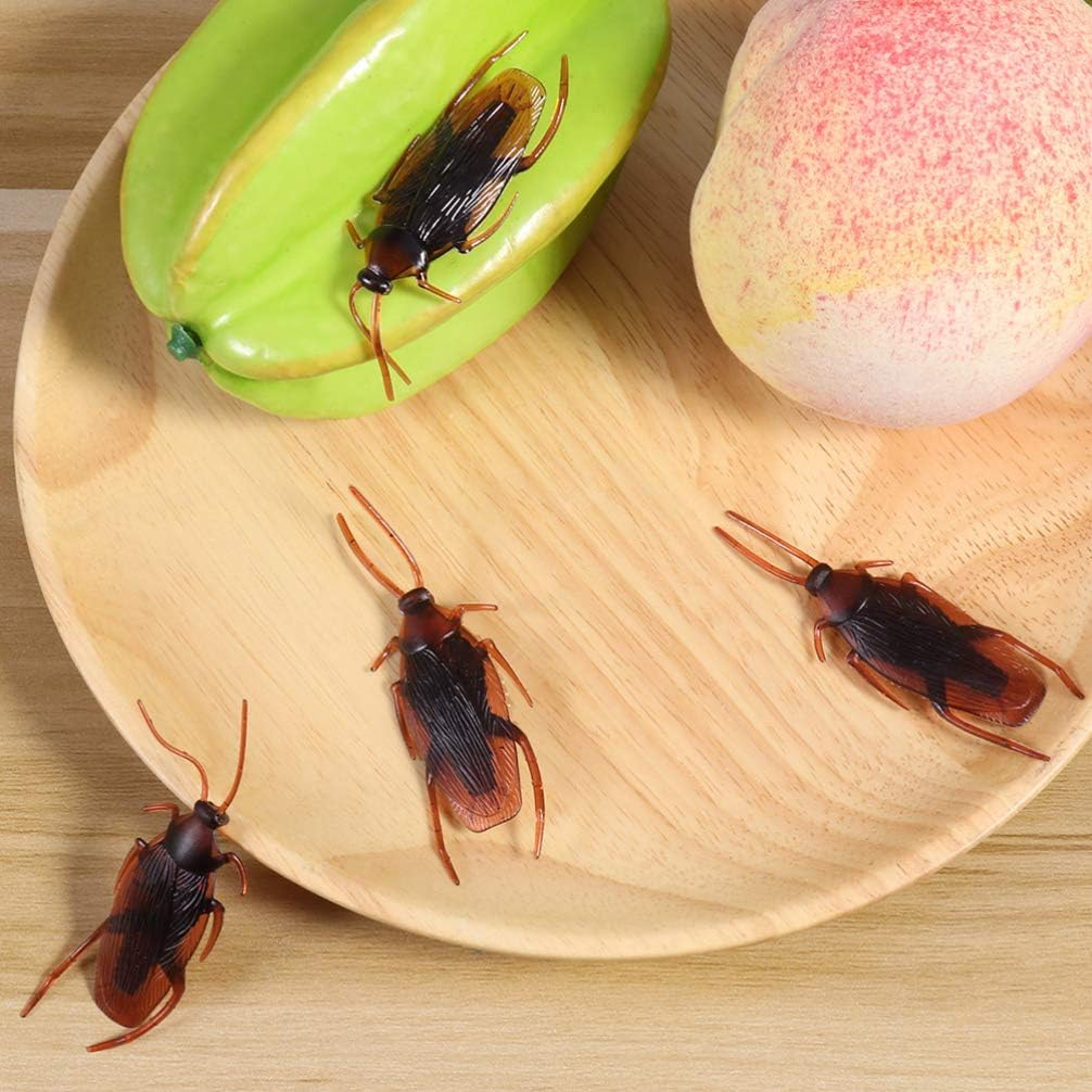 Toddmomy Prank Fake Roaches 150Pcs Realistic Roaches Fake Cockroaches Pranks Bugs Trick Joke Toys for Halloween Party