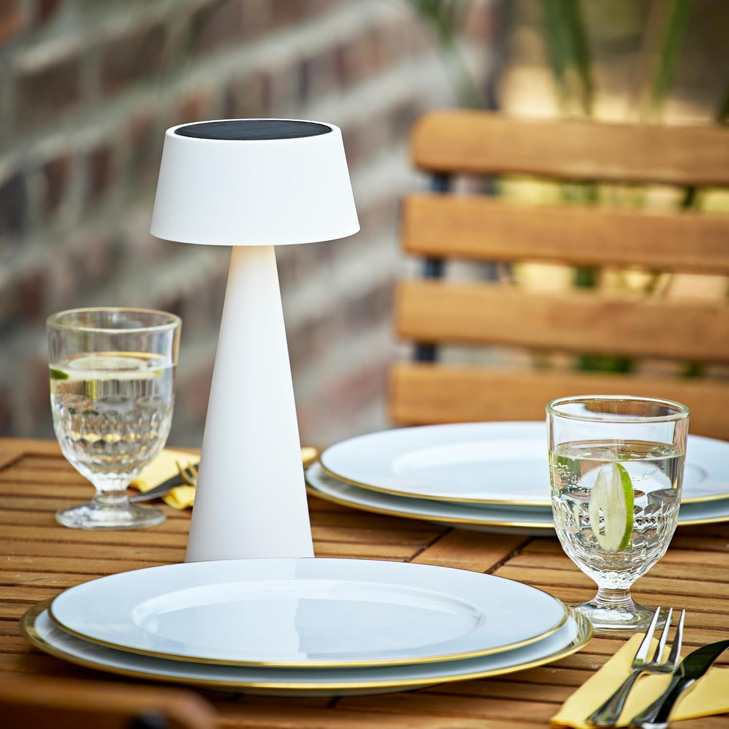 SIGOR Solino Snow White Solar LED Battery Table Lamp with Magnetic Joint and Double Charging Function (Solar & USB-C), Dimmable & Wireless, IP44 Outdoor Table Lamp, up to 6.5 Hours Light Time image number 3