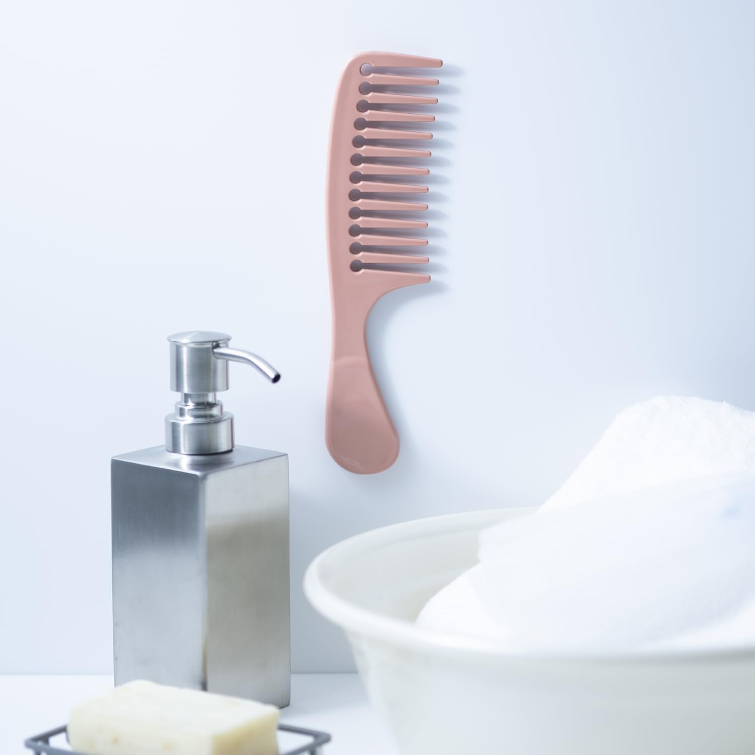 Kai KQ3284 Comb, Stick to Walls, Treatment Comb, Coarse, Hair Comb, Bathroom Wall Storage, Magnet image number 1