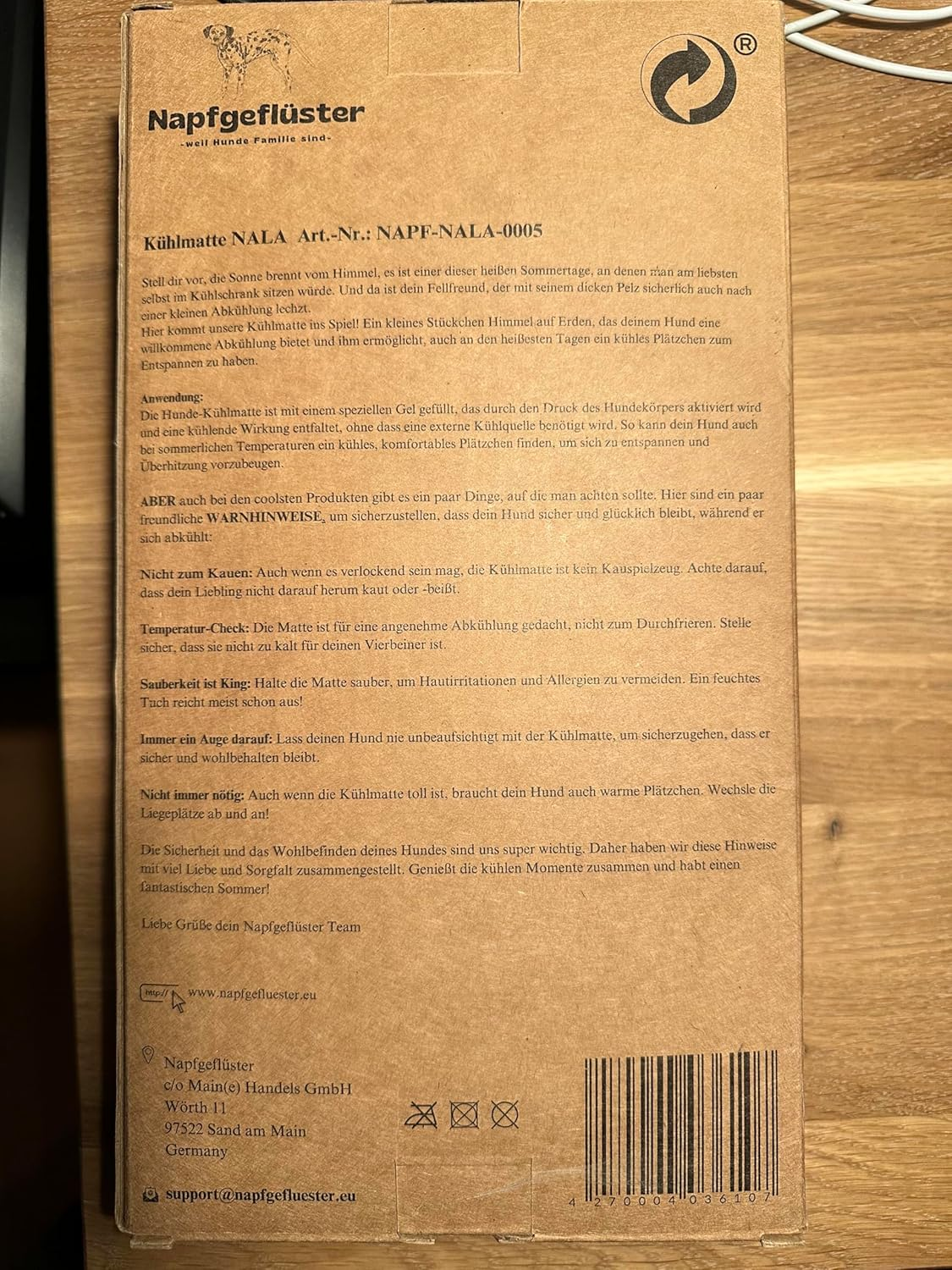 Napfgefl&uuml;ster&reg; - Nala Cooling Mat for Dogs Self Cooling Dog Mat Summer Cooling Pad Non-Slip Dog Mat for Home on the Go or in the Car Size (M) image number 2