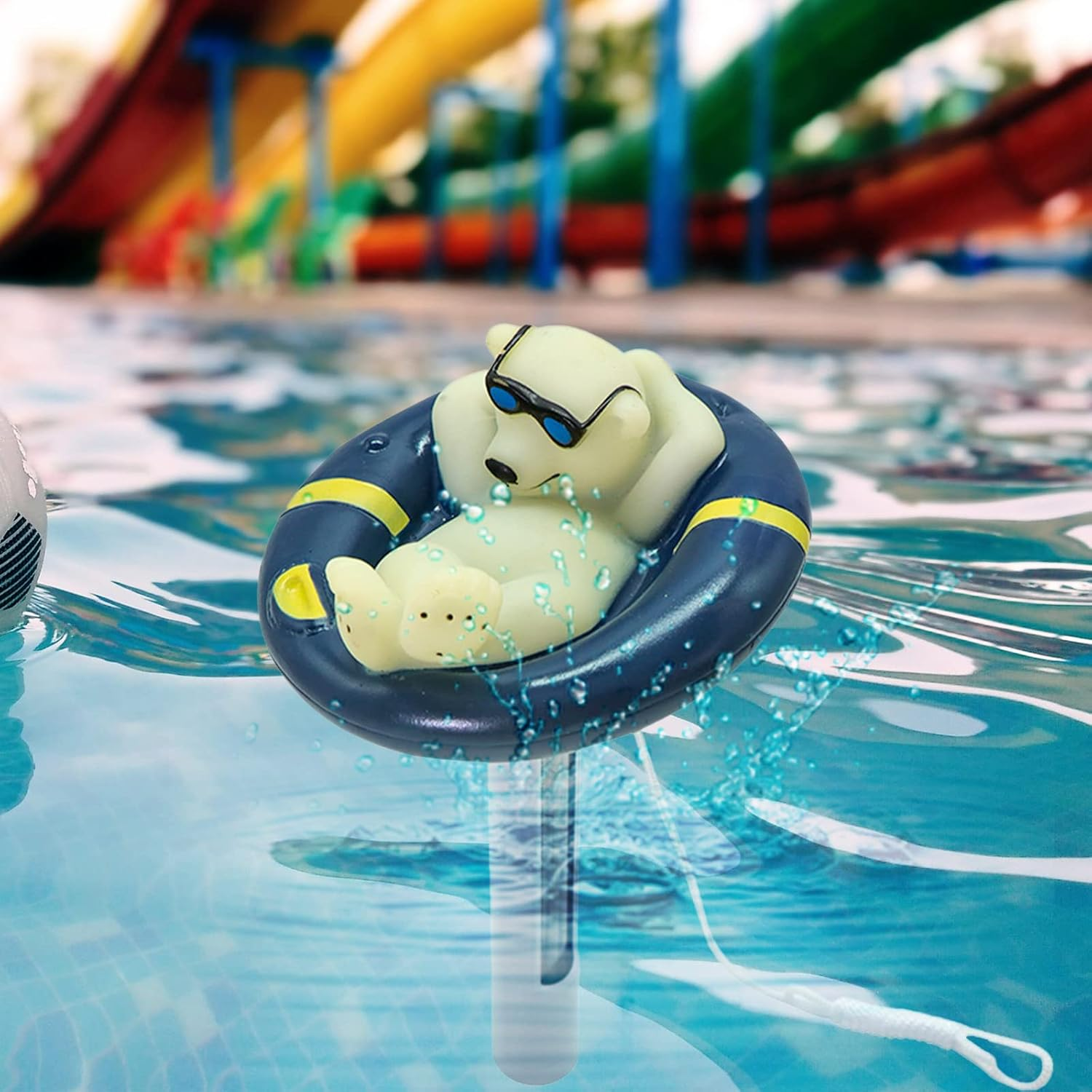 Nurdo Floating Pool Thermometer Cartoon Polar Bear Shape Water Temperature Thermometers with String for Outdoor Indoor Swimming Pools Spas Hot Tubs Fish Ponds image number 1