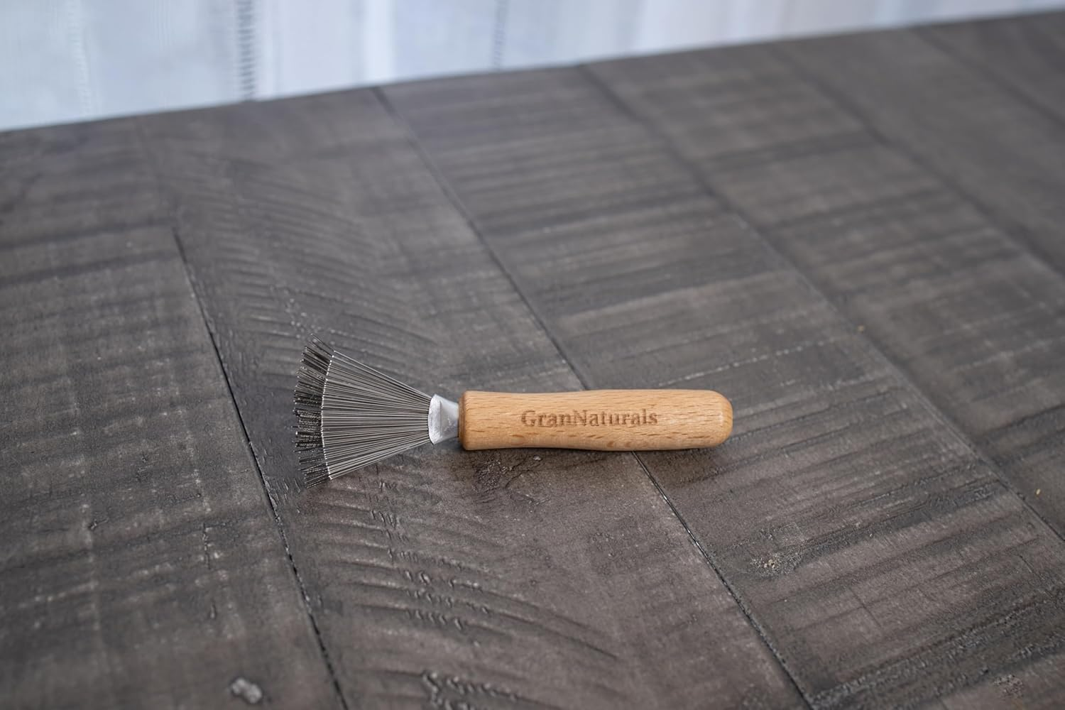 Grannaturals Hair Brush Cleaner - Rake Design for Pick Cleaning & Detangling Combs & Bristle Brushes - Durable Metal Wires, Ergonomic Wooden Handle - Quick Hair, Dust & Lint Remover Tool for Brushes image number 3