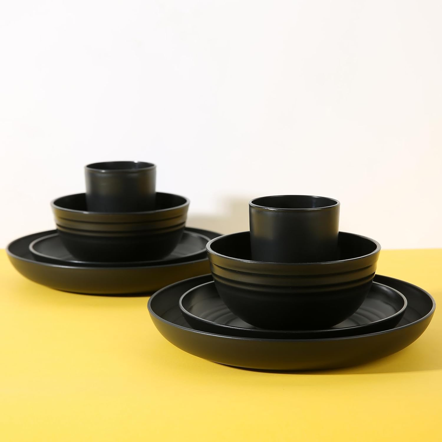 32Pcs Black Straw Dinnerware Set, Plastic Reusable Plates, Wheat Straw Plates and Bowls Set, Dish Set for 8, Microwave Safe image number 1