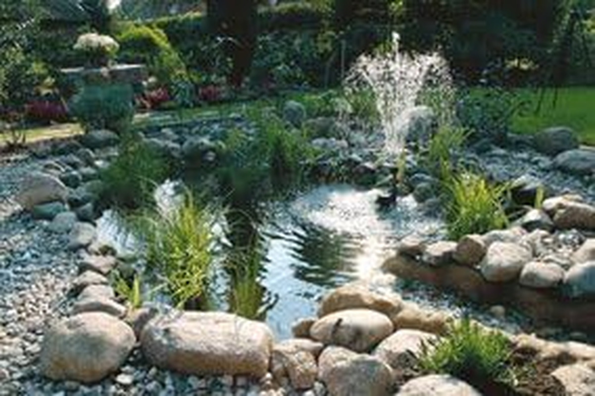 Pontec 50853 Pondomax Eco 2500 Filter and Stream Pump/Energy-Efficient Pump for Streams/For Filter Feed, Dark Grey