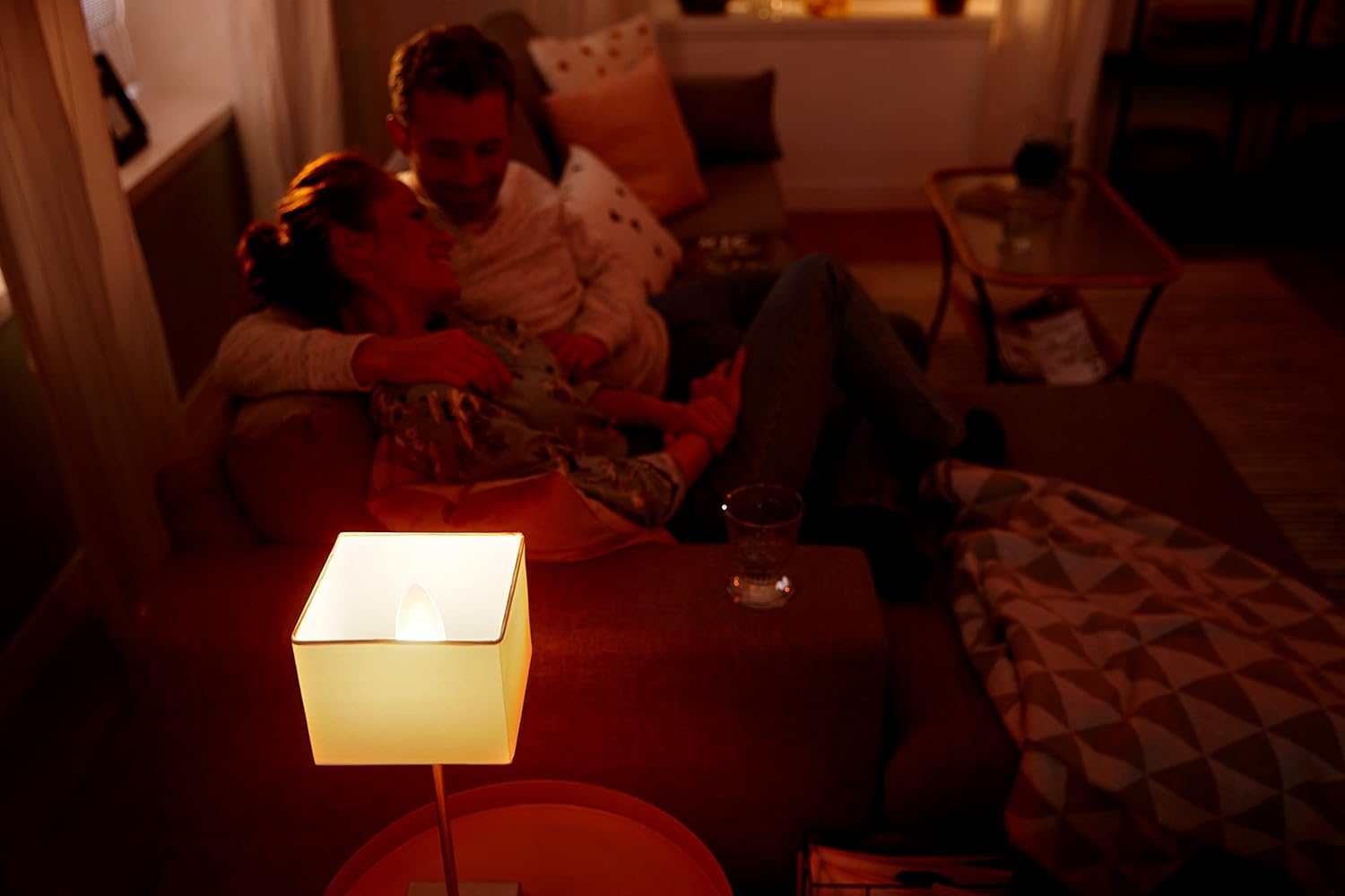 Philips Huewca 6W B39 E14 V2 (4 Pack) HUEWCAE14V24PK image number 6