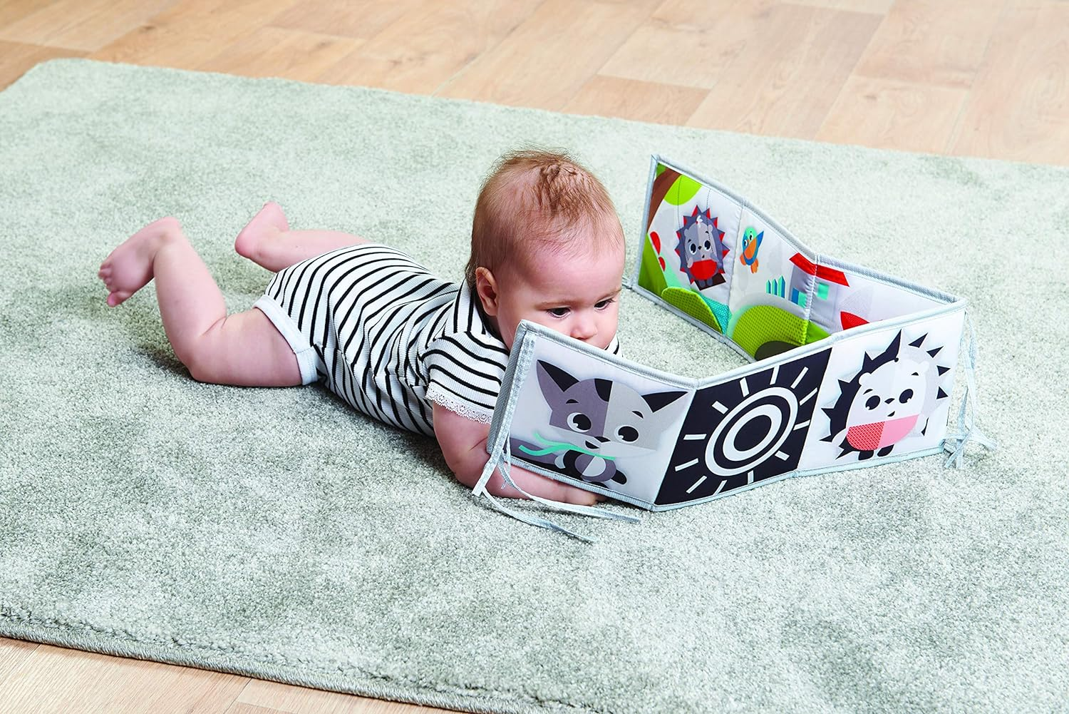 Tiny Love Meadow Days Double Sided Book image number 2