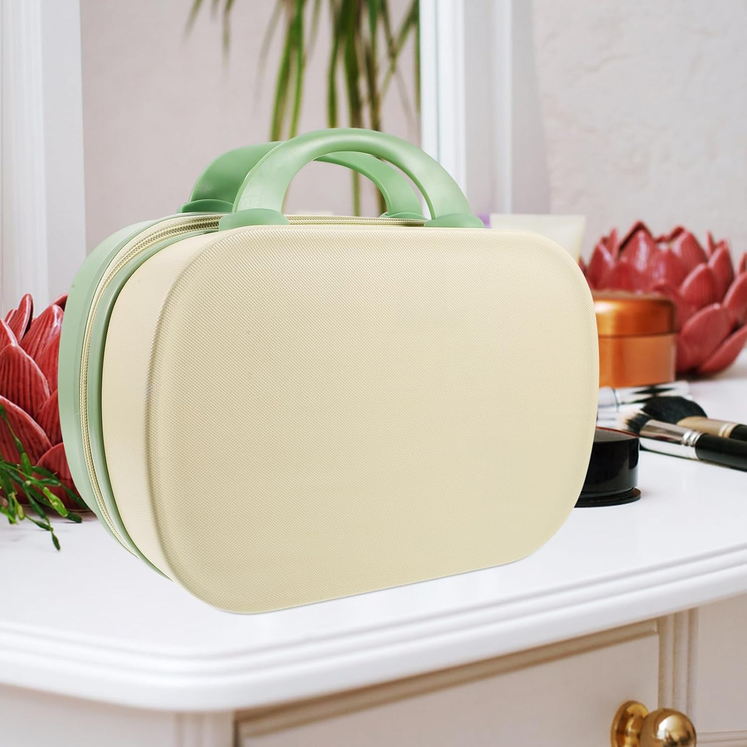 HOOTNEE Portable Makeup Organizer Bag Hard Shell Cosmetic Case with Large Capacity for Travel and Home Use Shock-Resistant Makeup Storage for Women image number 3