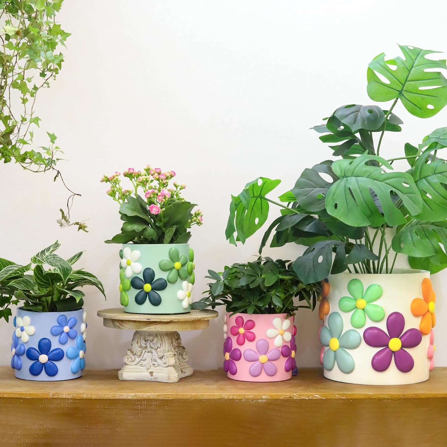 GUGUGO Colorful Flowers Planters Cute Unique Rainbow Planter with Drainage, Vintage Retro Flower Plant Pots for Indoor & Outdoor Plants, Eclectic Succulent Gardening Pot for Boho Modern Home D&eacute;cor-D