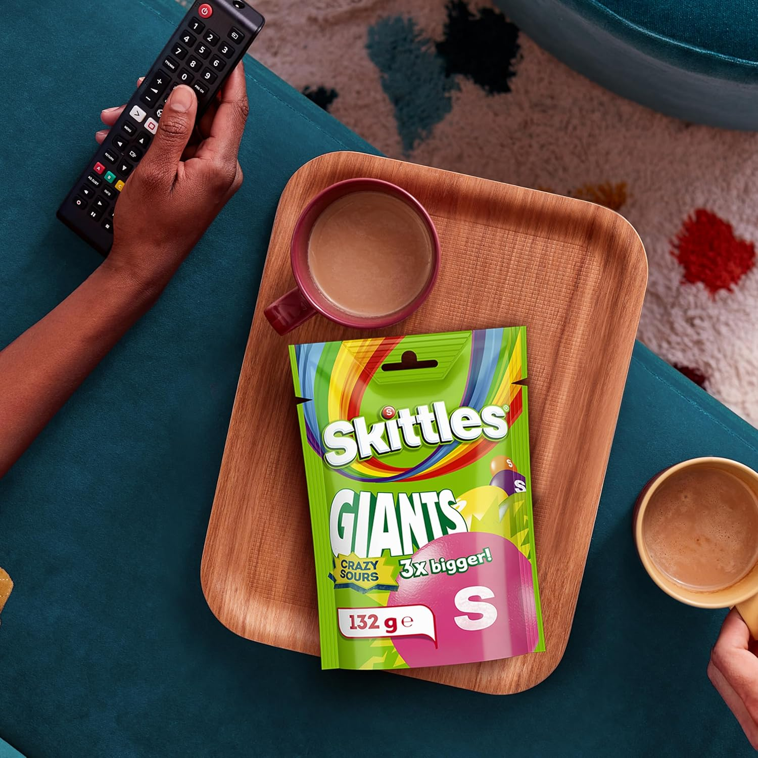 Skittles Giants Crazy Sours Chewy Lollies Snack Bag 132G image number 5