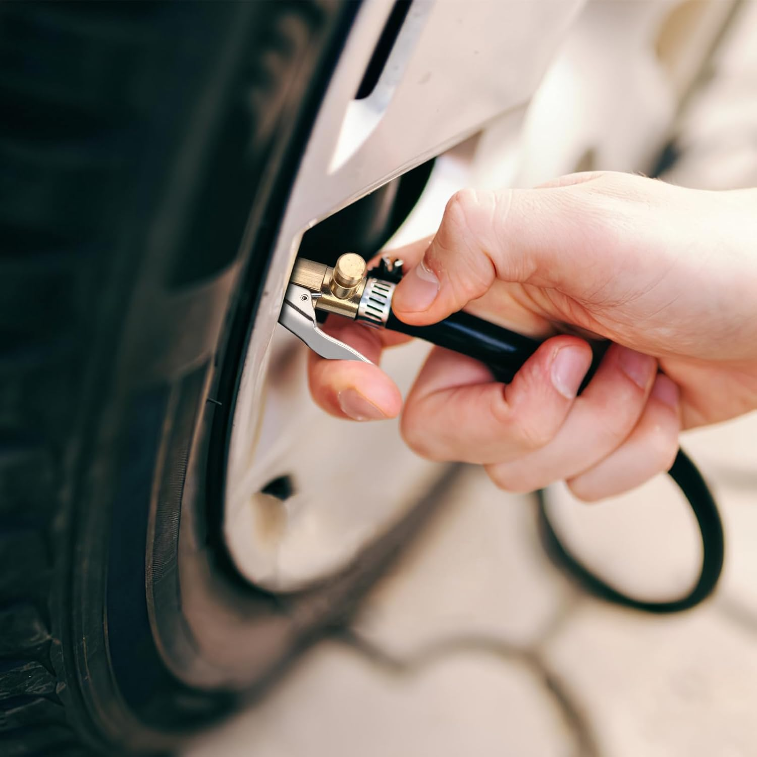 Sosoport 2Pcs Locking Tire Air Chuck Quick Connect Inflator Attachment for Car and Motorcycle Tires Straight Screw-On Air Chuck Compatible with and Bike Accessories