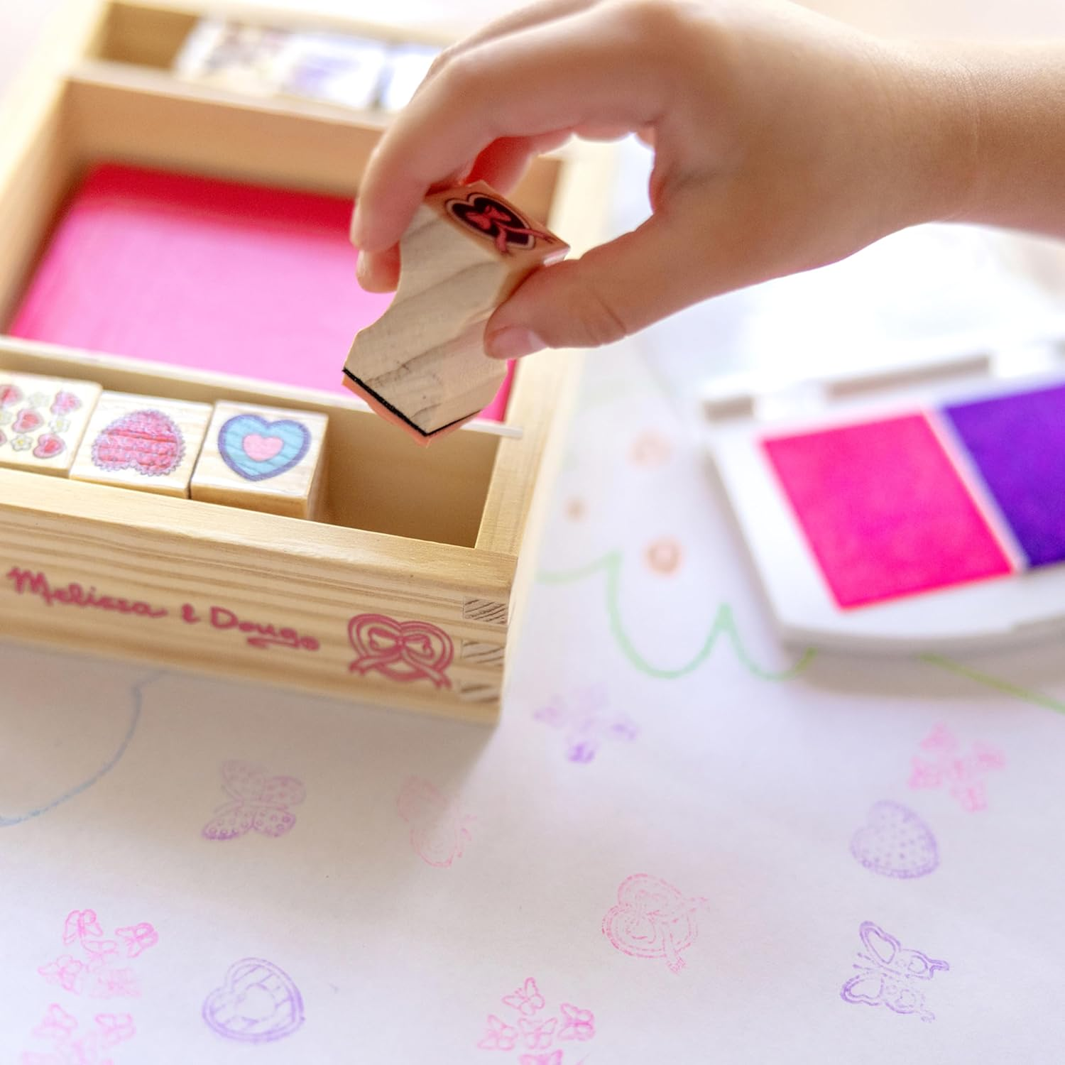 Melissa and Doug - Butterfly and Hearts Stamp Set image number 5