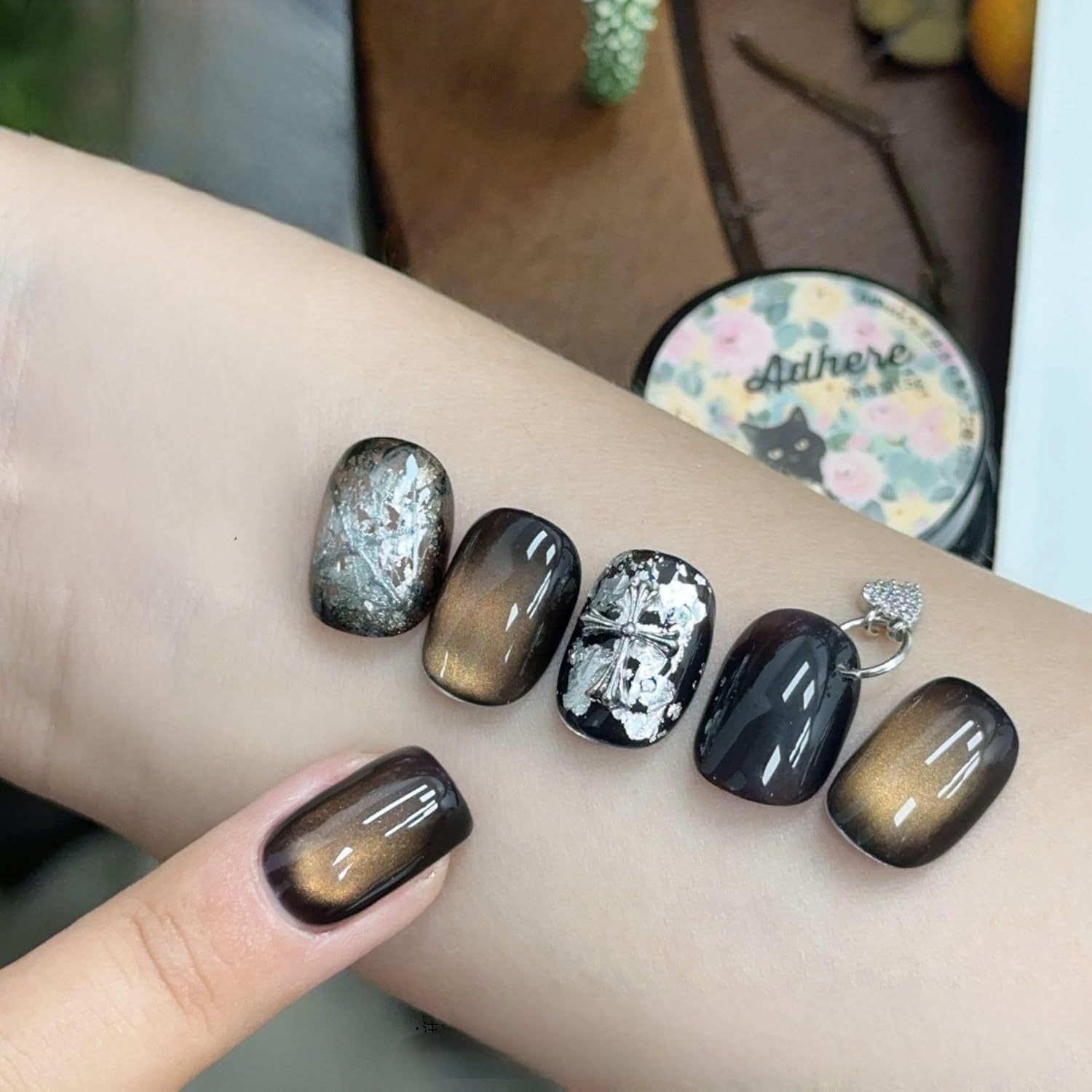 ADHERE Autumn Collection Series - 12Ml Cat Eye Gel Nail Polish 1Pc Gel Polish Soak off Holographic Magnetic Nail Polish for Nail Art Manicure Salon DIY at Home (Underwood Leaf)