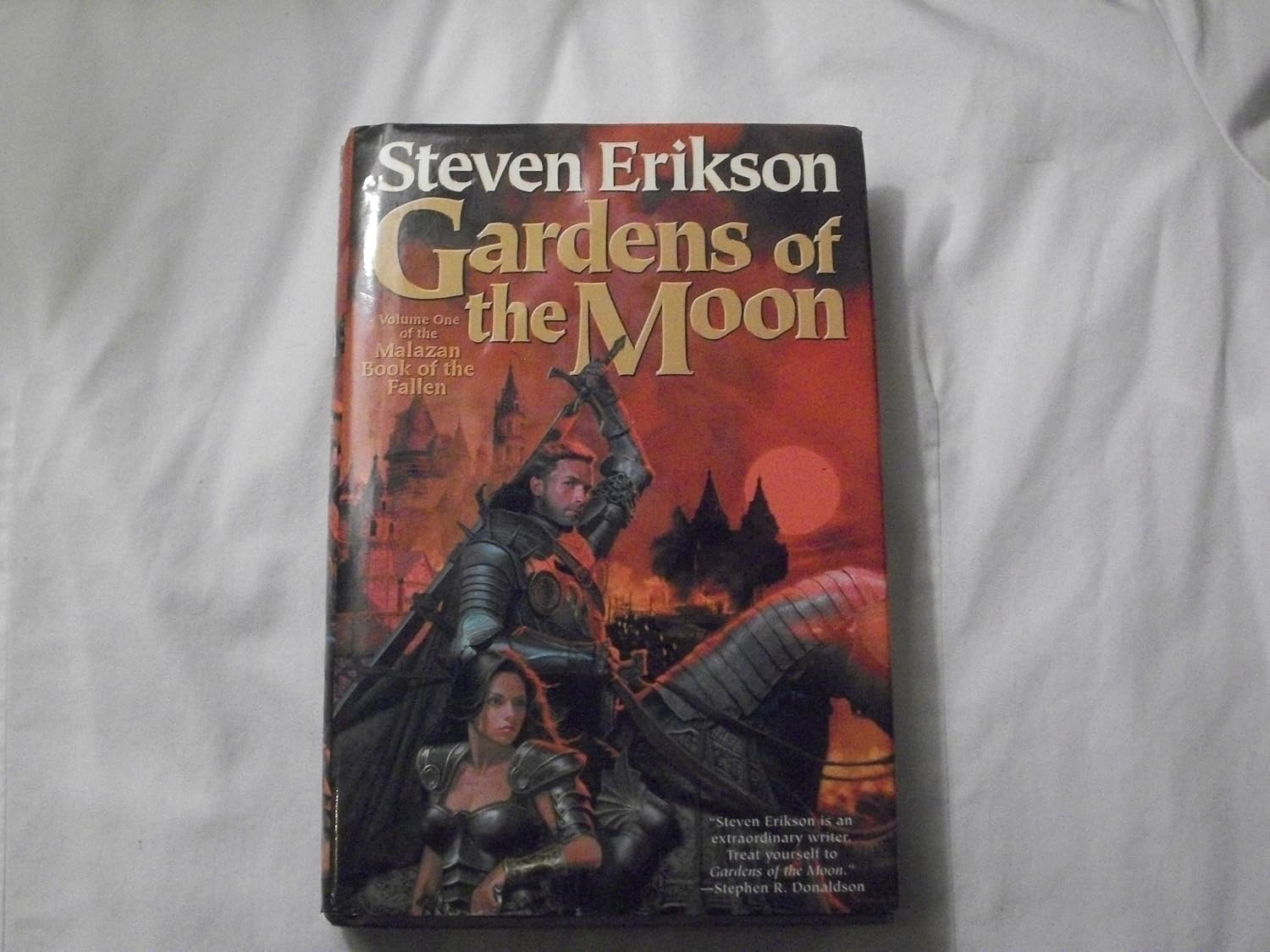 Gardens of the Moon: (Malazan Book of the Fallen 1) image number 1