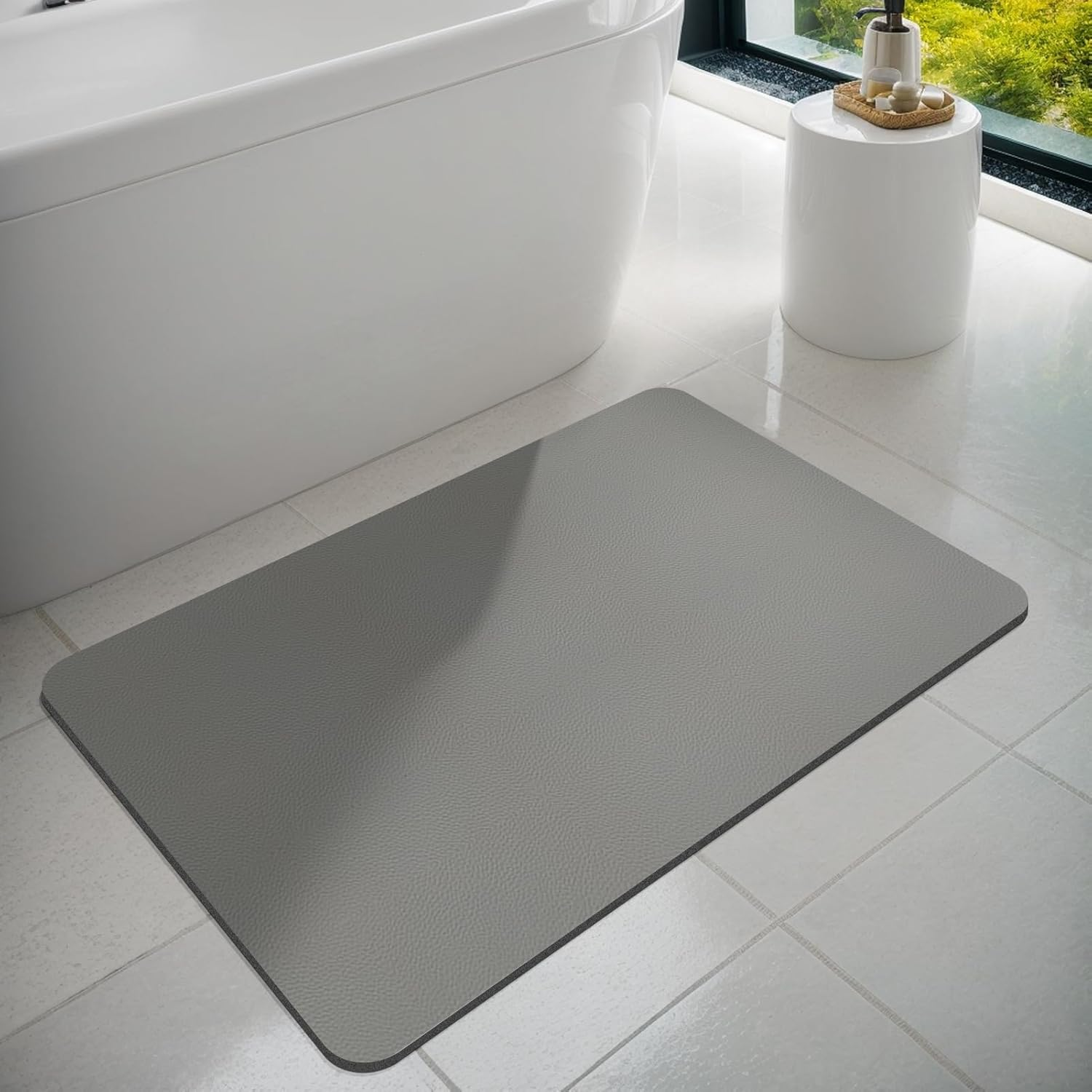 Bath Mat, Bathroom Rugs Super Absorbent Shower Mats Quick Dry Non Slip, Shower Rug for Bathtub Thin Rubber Mats for Bathroom Floor, Bathtub, Shower(Light Grey, 40 X 60 Cm) image number 6