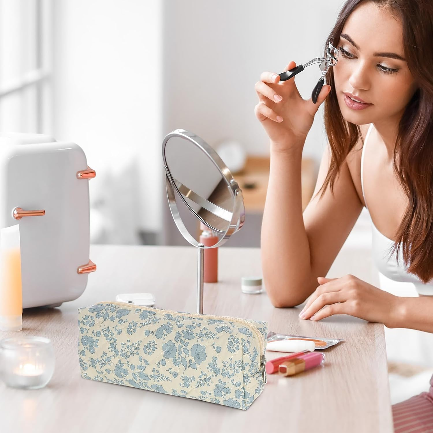 Portable Cotton Quilted Makeup Bag Set for Women, 3Pcs Travel Toiletry Organizer with Zipper, Floral Print Vanity Pouch for Bathroom and Travel Use image number 6