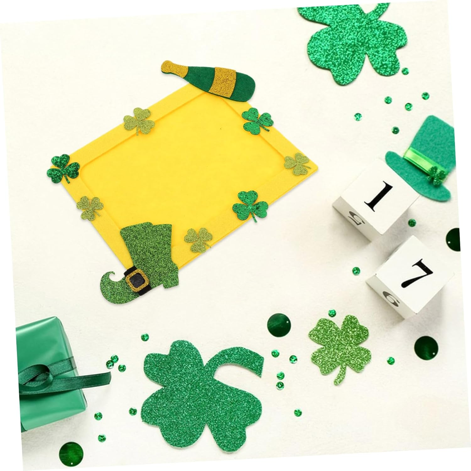 Milisten Green Shamrock Diy Photo Frame Unfinished Non-Woven Picture Frame for Patrick'S Day Crafts Charming Decorative Display for Holiday Memories image number 1