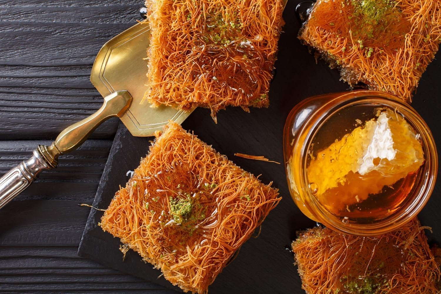 Kral Traditional Shredded Phyllo Dough, Kataifi Pastry for Middle Eastern Desserts, Kunefe, Dubai Chocolate, Halal Certified, 500G image number 1