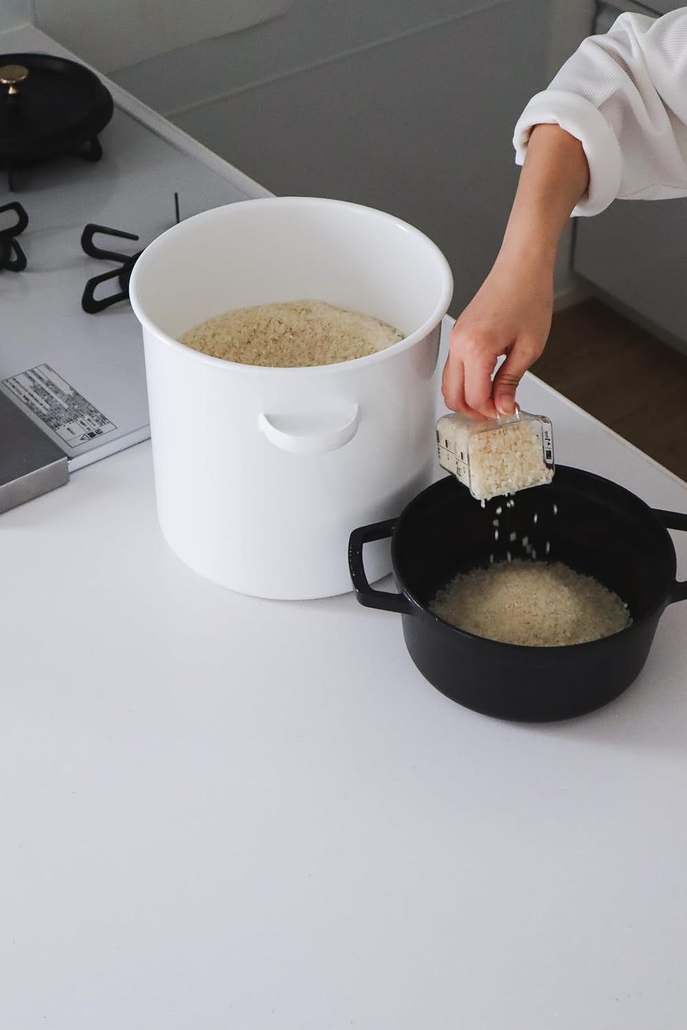 Nodahoro WRS-24 Storage Container, round Stocker, 9.4 Inches (24 Cm), Sealed Lid, Enameled Miso, Rice, Umeboshi, Bran Pickles, Bran Floor, Made in Japan image number 6