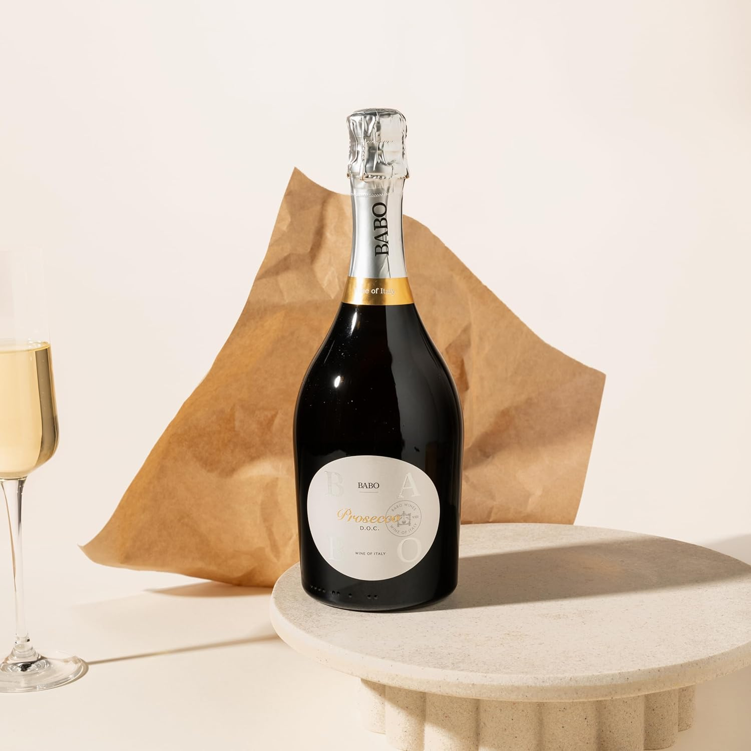 Luxury Wine and Chocolate Gift Hamper | Striking Sam Gift Hamper by Good Day People | Perfect as Corporate Gifts, Birthday Gifts and Celebration Gifts| Choose from Red, White, Sparkling, Non-Alcoholic Wine or Champagne, and Organic Chocolate (Red Wine) image number 2