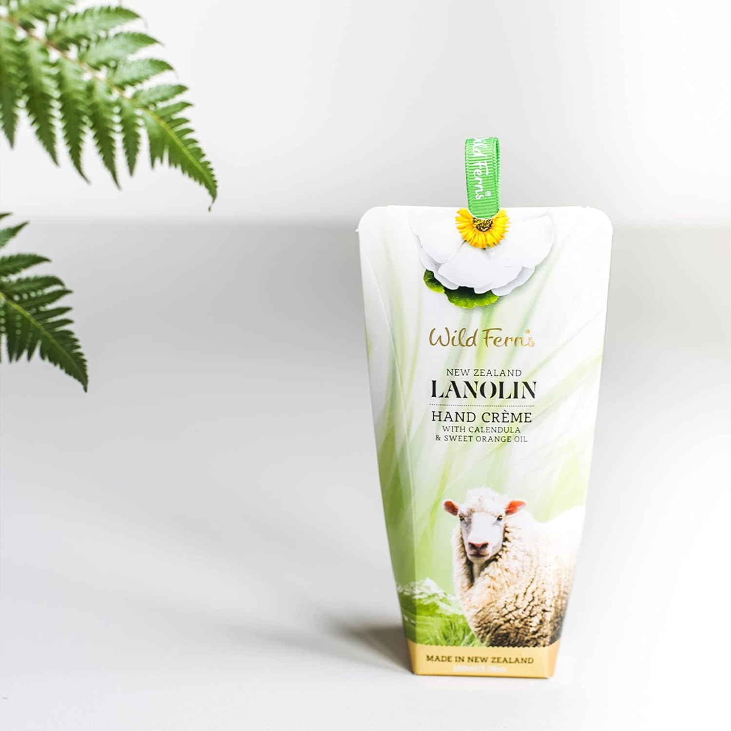 Wild Ferns Lanolin Hand Cr&egrave;me with Calendula and Sweet Orange Oil, 100Ml, Pack of 1 image number 4