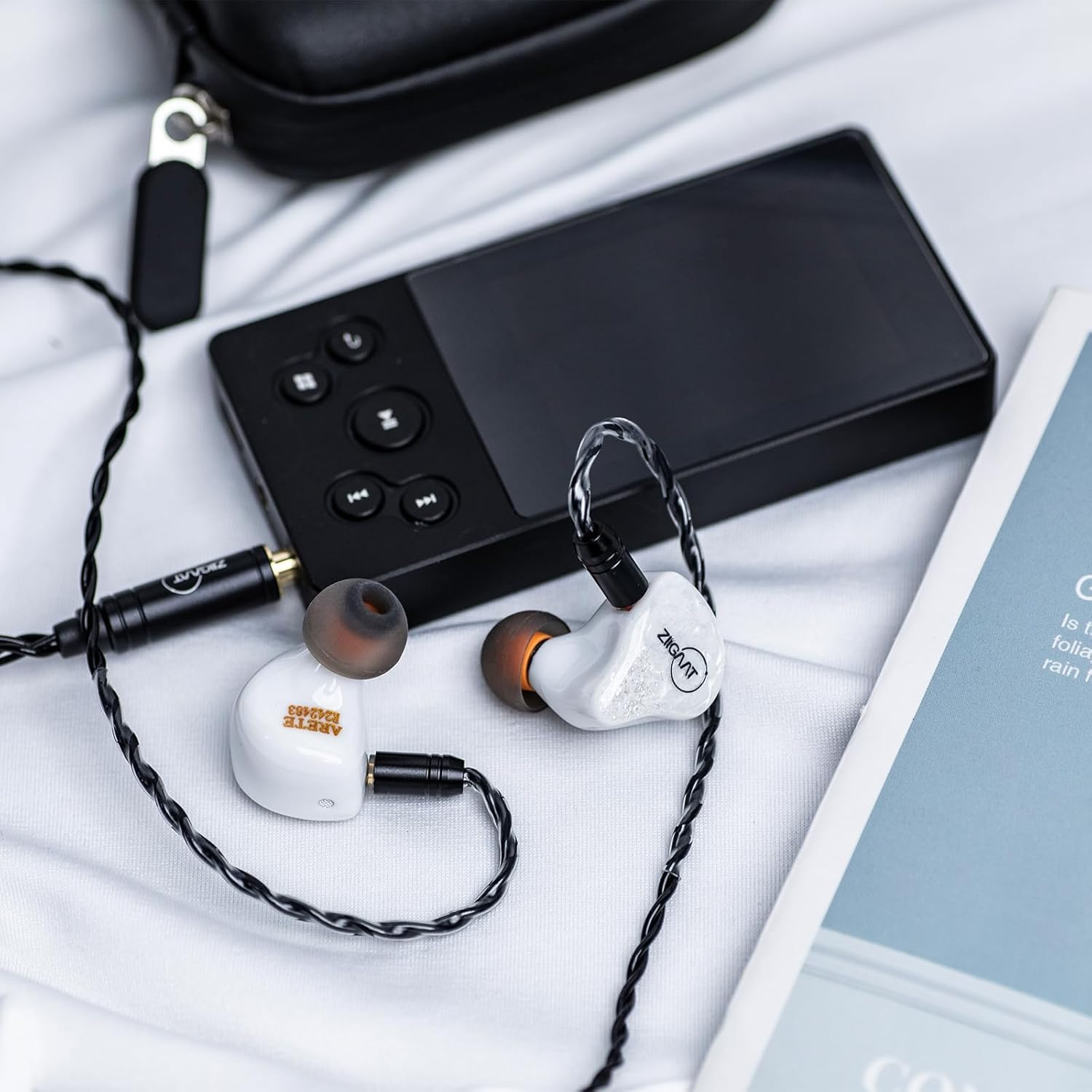 Ziigaat X Fresh Reviews Arete in Ear Monitor, 1DD+4BA Hybrid Earphone IEM, Wired Gaming Earbuds, Studio Monitor Tunning, with Detachable IEM Cable for Musician Audiophile (White) image number 5