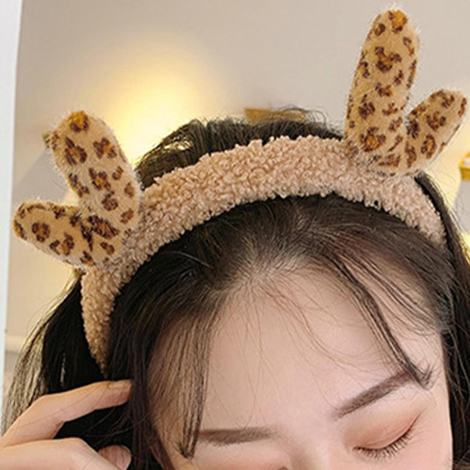 Antler Headpiece | Makeup Leopard Hair Hoop,Christmas Headband Animal Headband Realistic Antlers Headband for Cosplay Costume image number 1