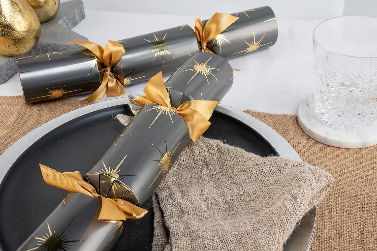 Luxury Christmas Star Handmade Bon Bons | Box of 8 | Silver-Grey with Gold Bow & North Star Design | Includes Miniature Gifts & Party Fun image number 1