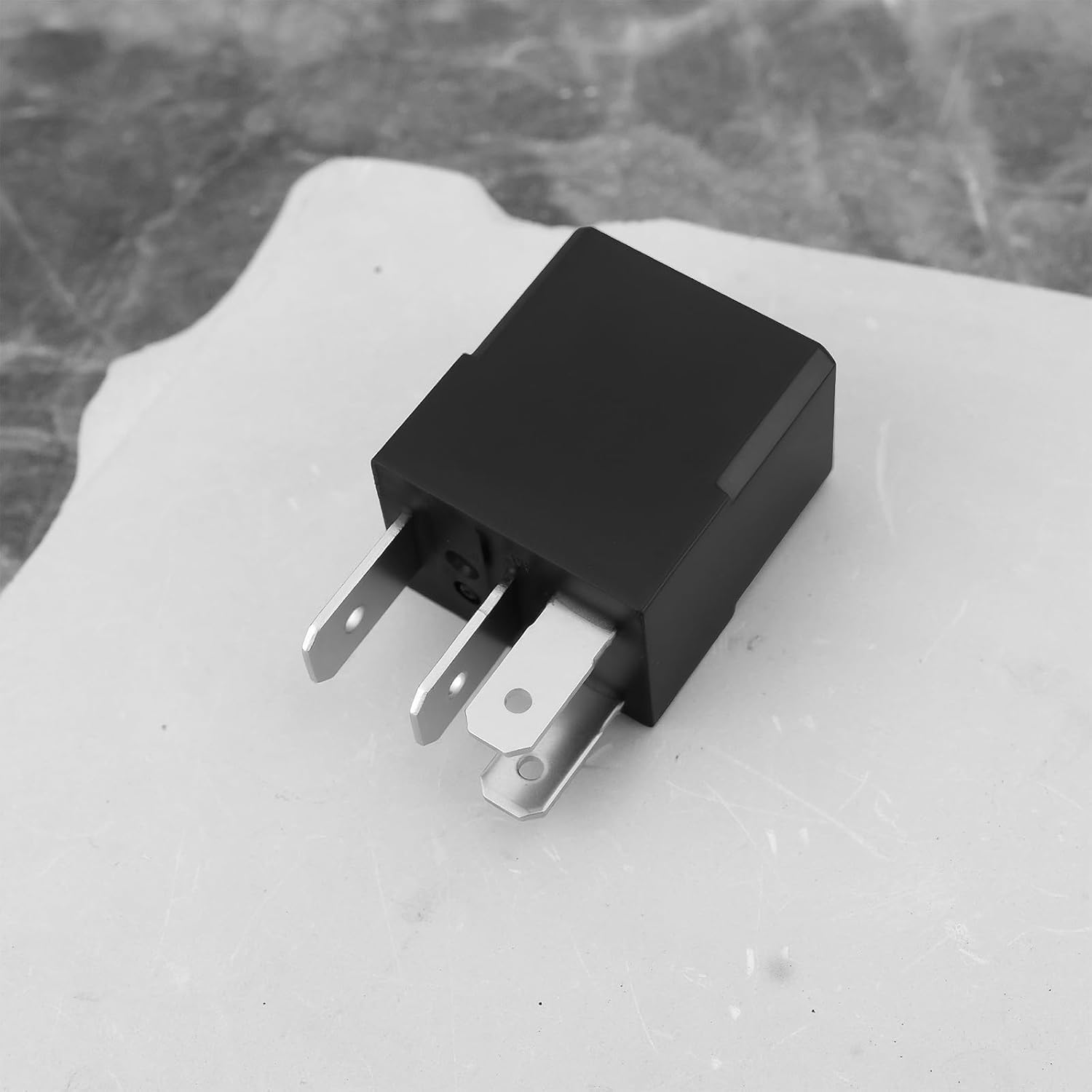 Be in Your Mind 4PCS 12VDC 4Pins Car Relay ACM33221 Cm1-Af-12V for Automotive Lighting Horn Motor Control Systems Applications