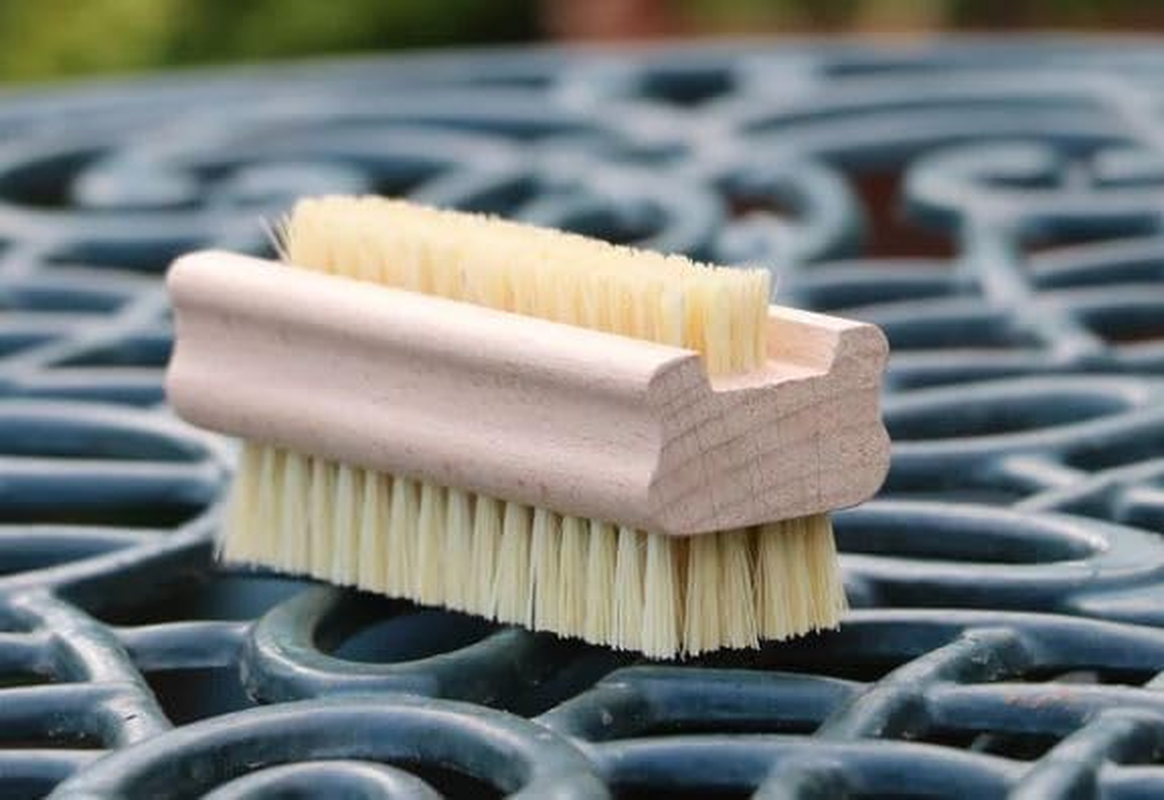 NUTSCENE Dual Sided Nail Brush for after Gardening Hand Care Natural Bristles Made in Scotland image number 1