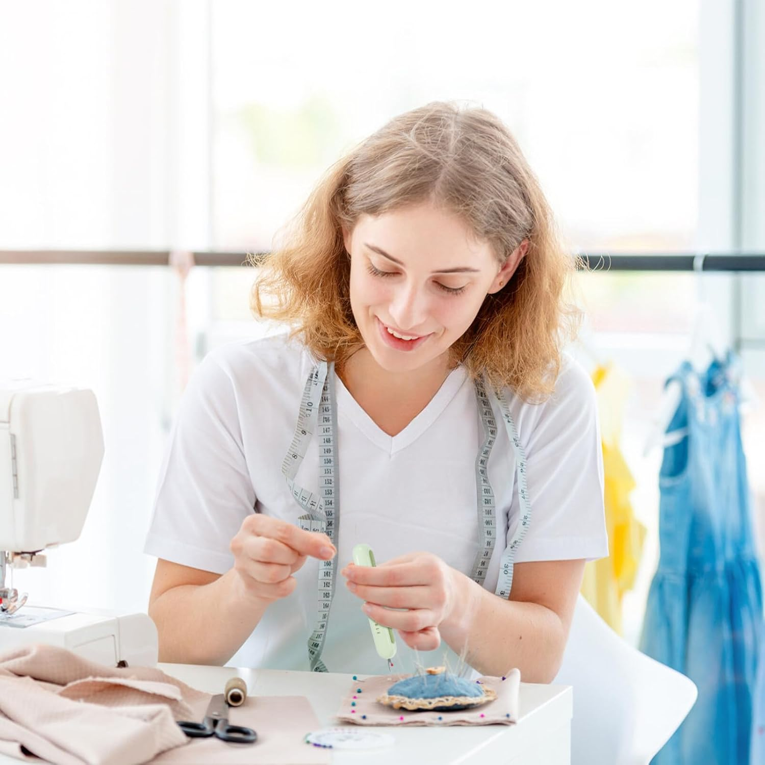 HOODANCOS Upgraded Seam Ripper, 2Pcs 2024 New 2 in 1 Needle Threader Seam Rippers for Sewing, Double Head Retractable Seam Remover Seam Ripper Tool for Knitting Quilting image number 5