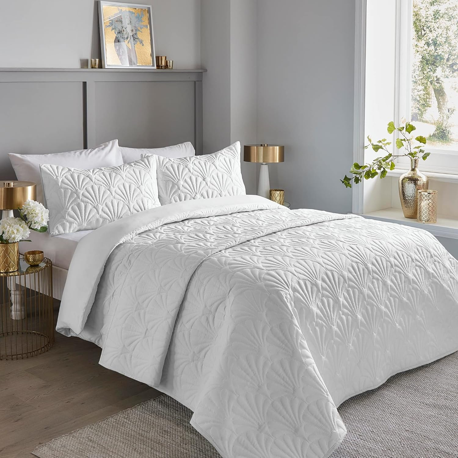 Serene - White Floral Embroidery Duvet Cover - Single Bedding Size (135 X 200Cm) - Luxury Bedding - Soft Touch - Pinsonic/Ultrasonic Pattern - White Embossed Duvet - Cavili Collection image number 4