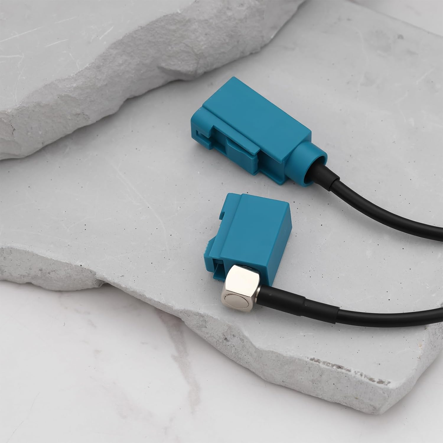 VGOL 2M Fakra Right Angle Female to Female Antenna Extension Adapter Cable for Cars image number 2