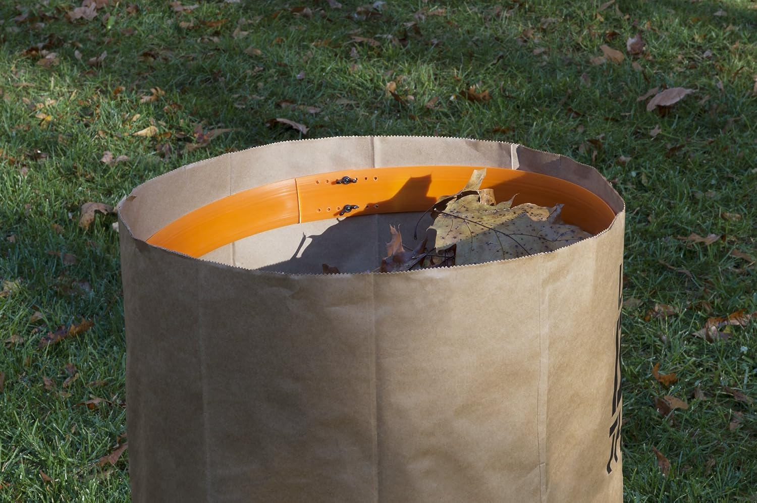 Worx WA0051 Bag Holder for Paper Yard Waste Bags or WG430 Leaf Mulcher image number 4