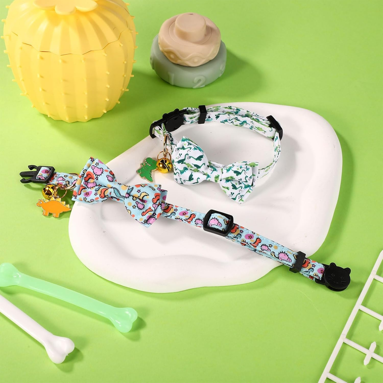 2Pcs Dinosaur Patterned Cat Collar, Cat Collar with Bell Adjustable Dinosaur Cat Collars Bowtie Cat Collar Fancy Cat Collar for Male and Female Cats image number 2